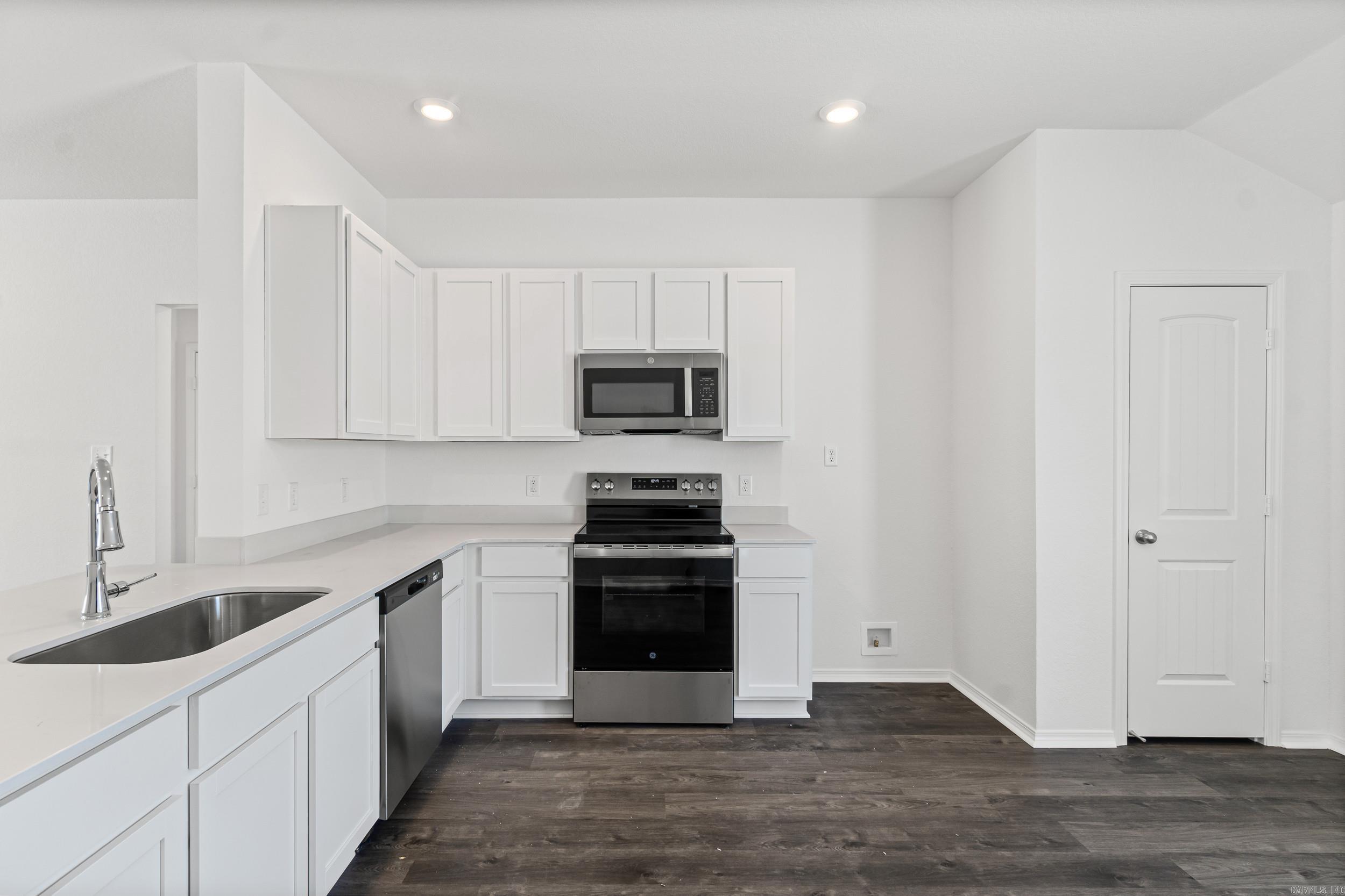 HILL FARM - Residential