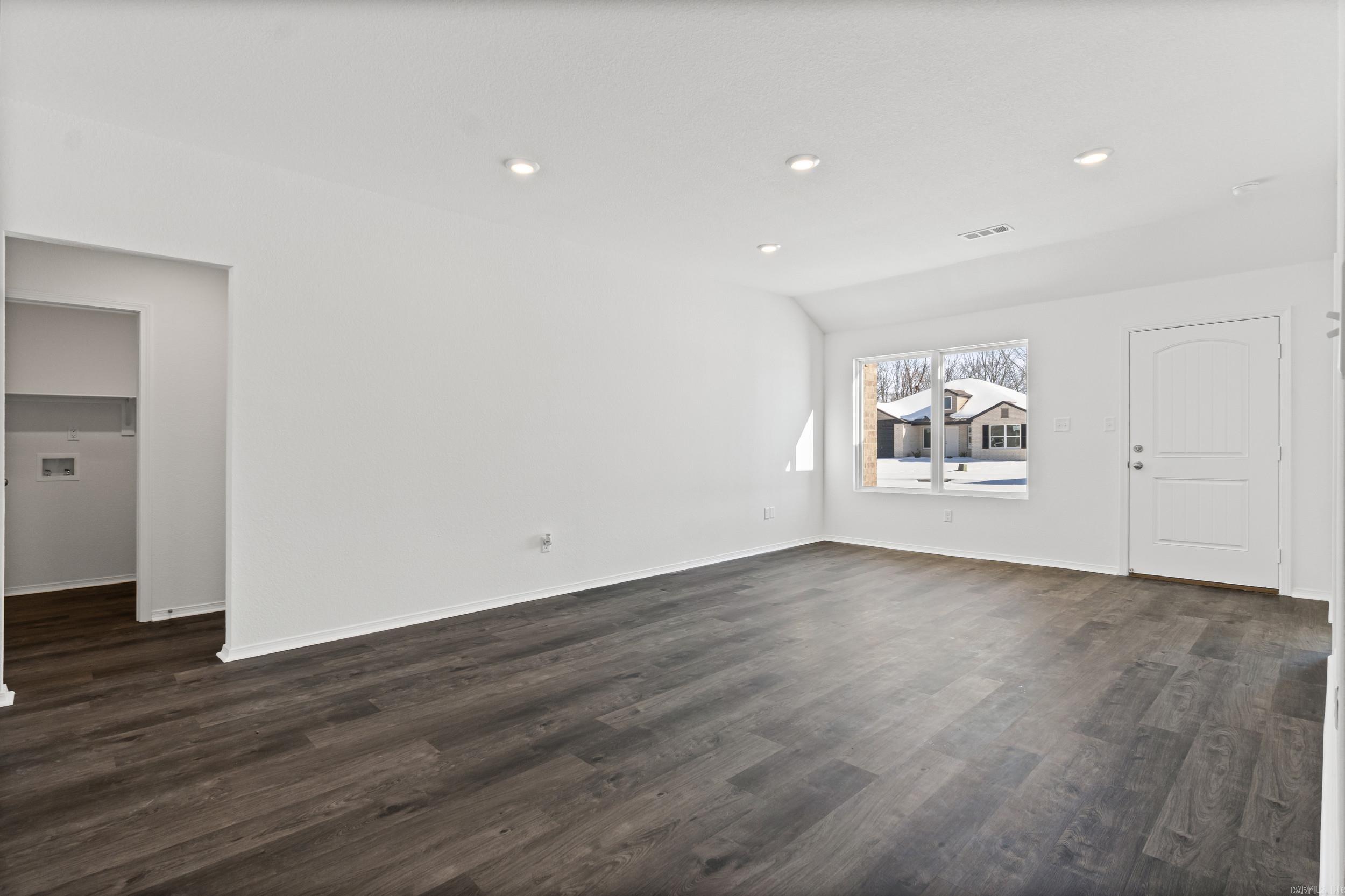 HILL FARM - Residential