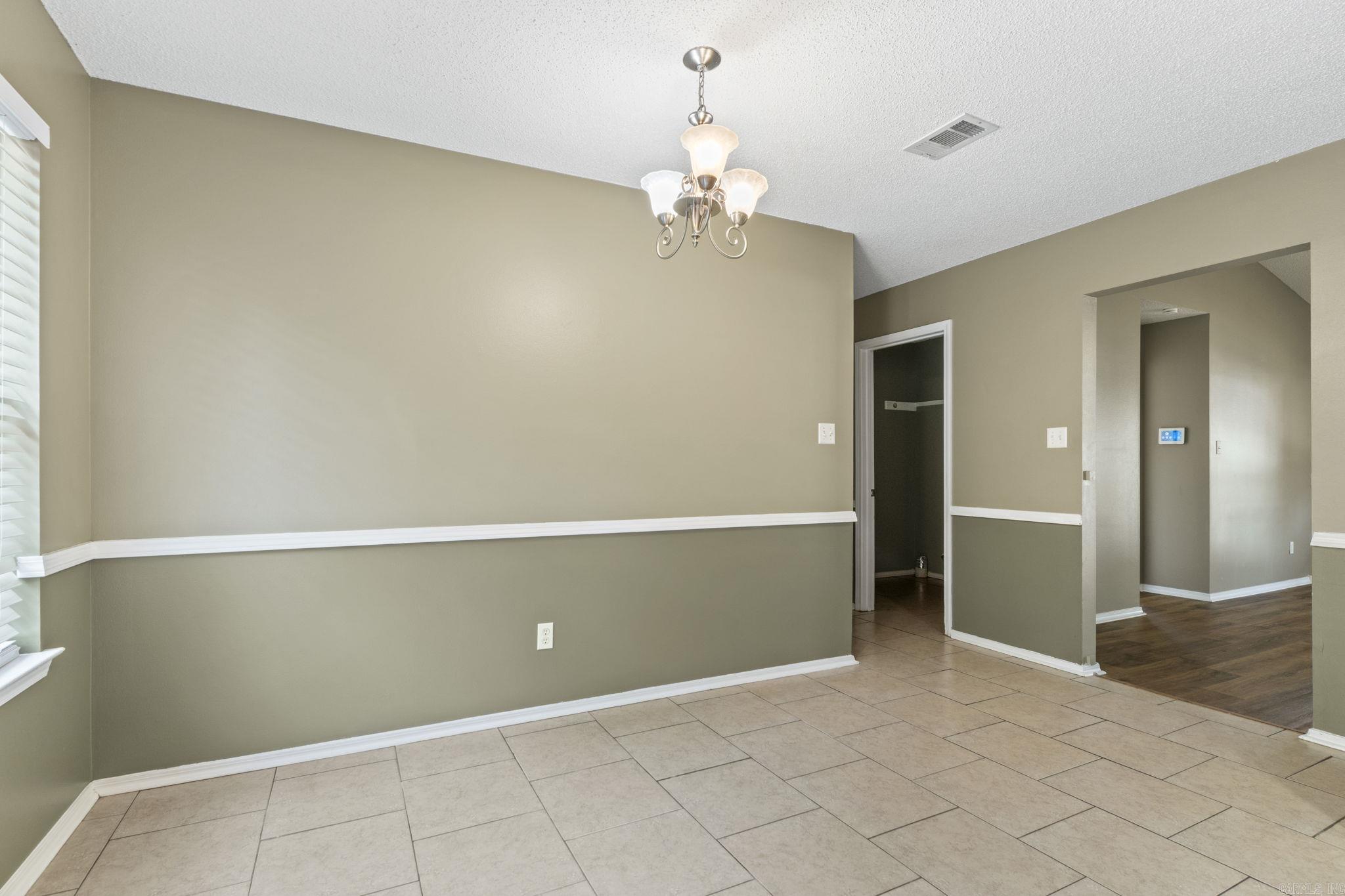 CHERRY CREEK - Residential