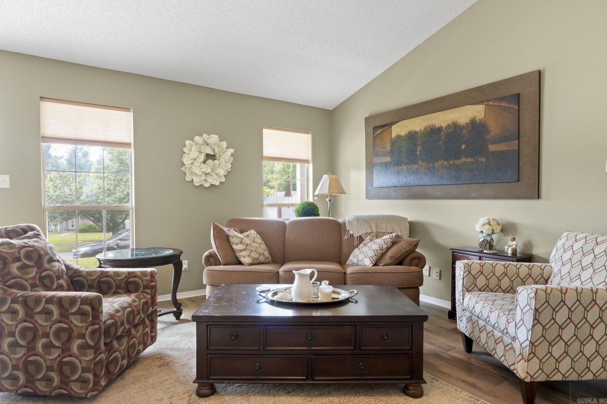 CHERRY CREEK - Residential