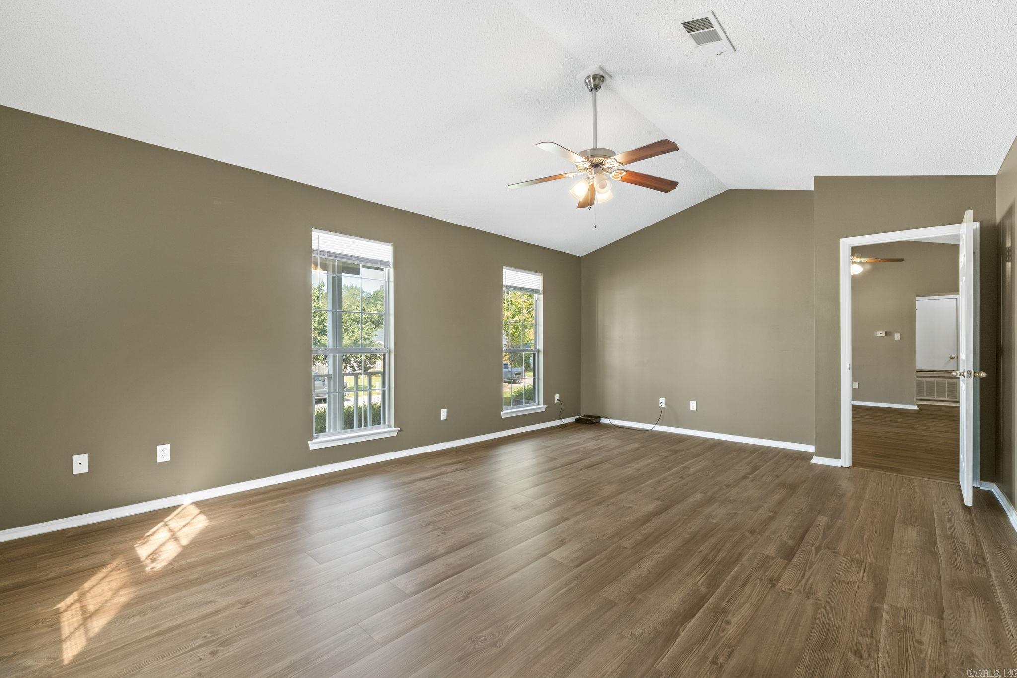 CHERRY CREEK - Residential