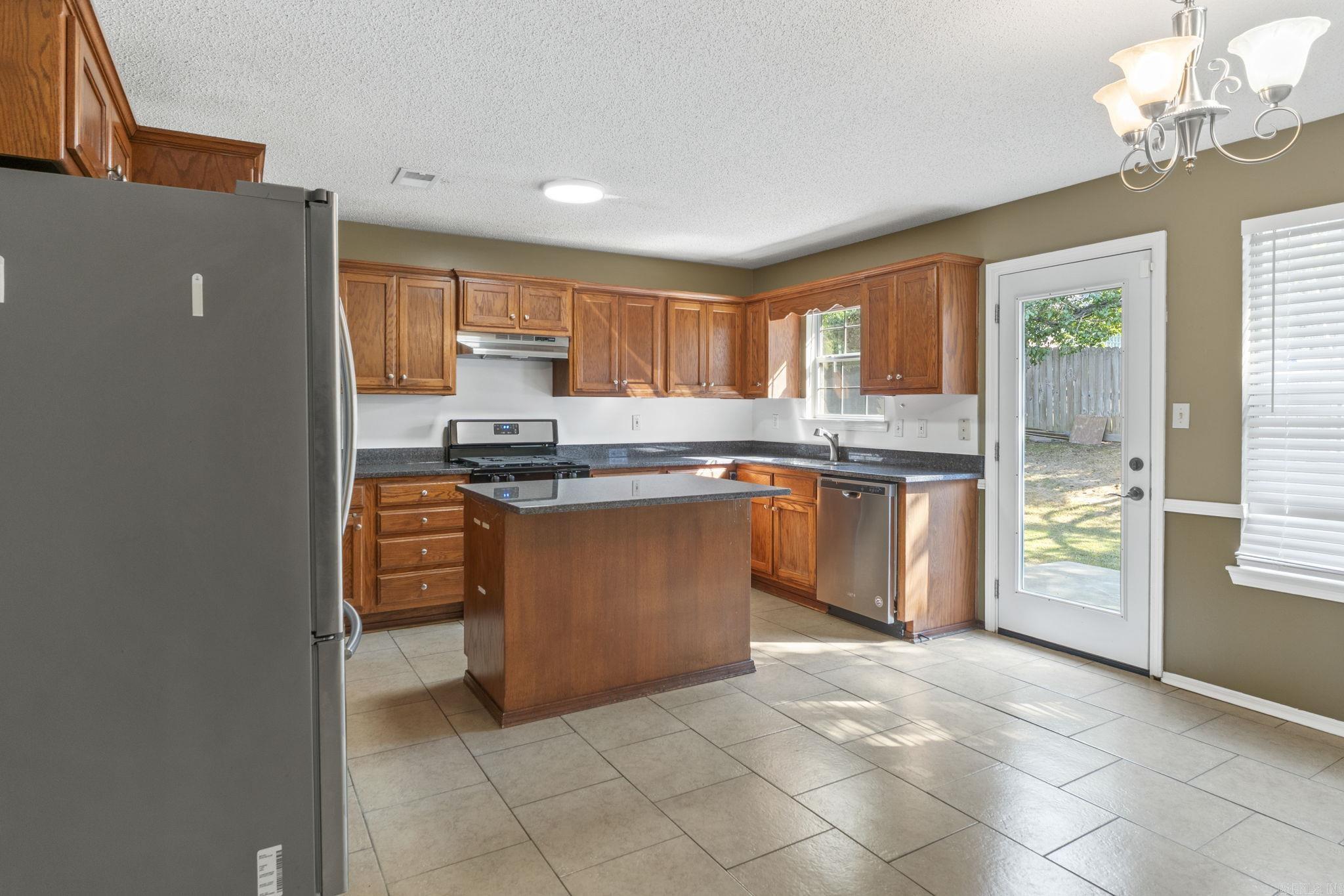 CHERRY CREEK - Residential