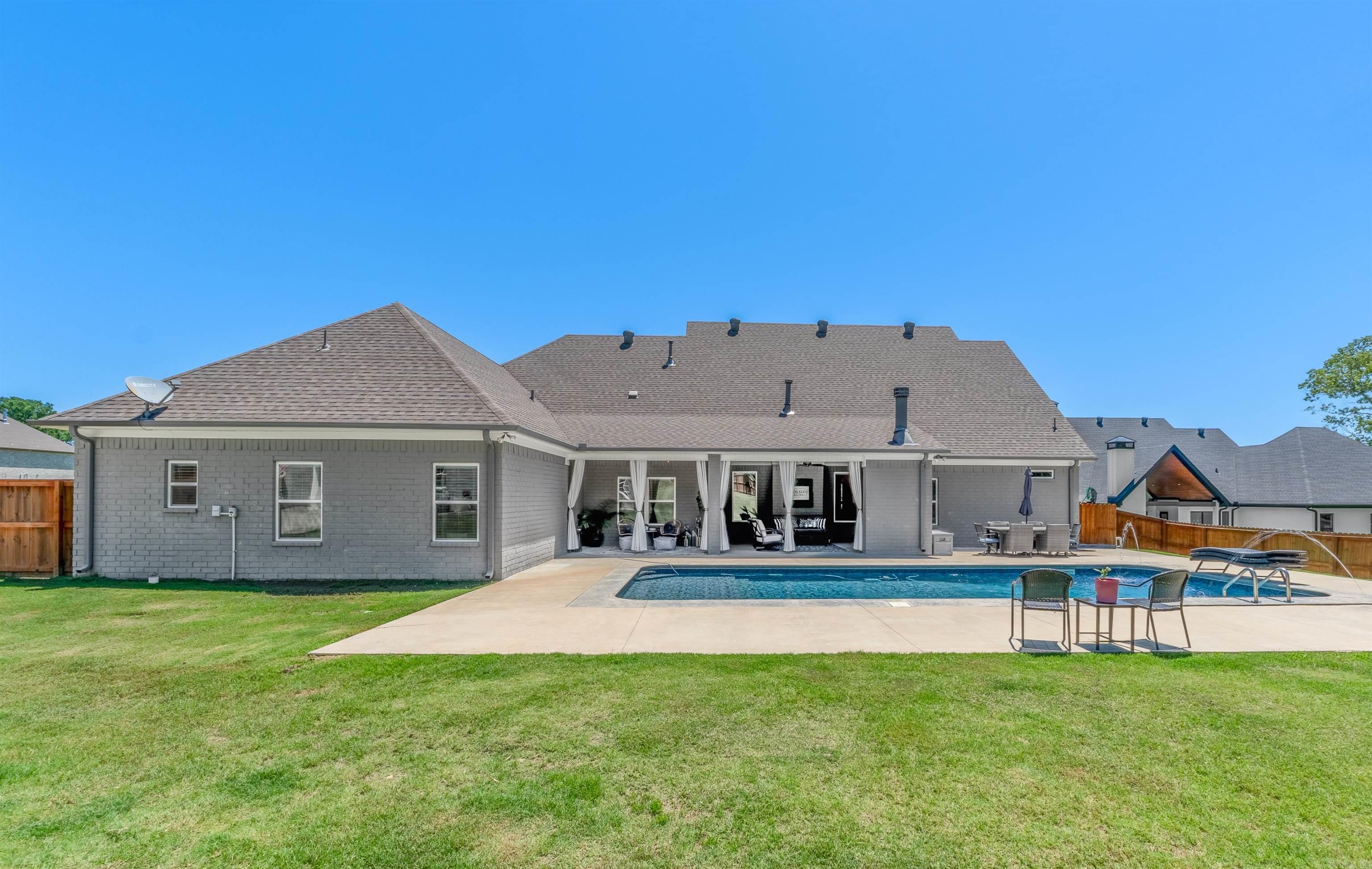 THE VINEYARD - Residential