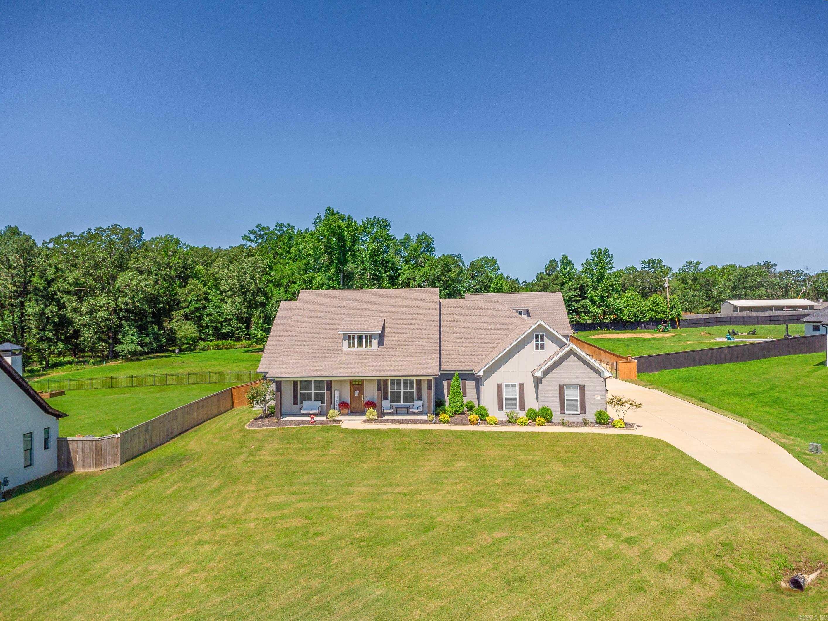 THE VINEYARD - Residential