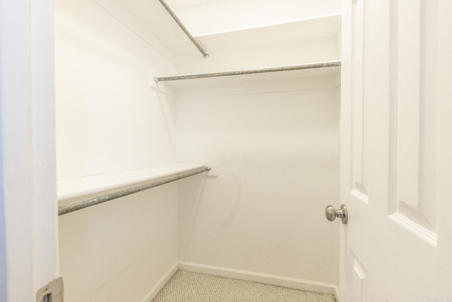 MEADOWLAKE - Residential