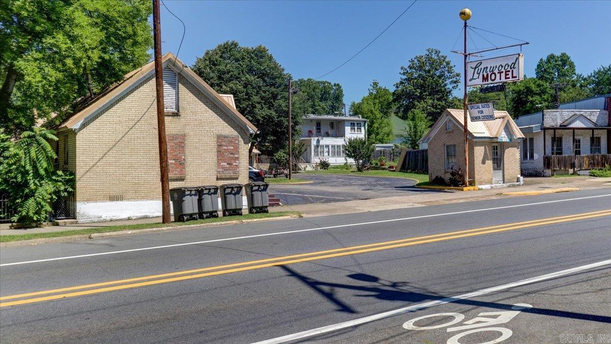 HSR BLK - Commercial Sale