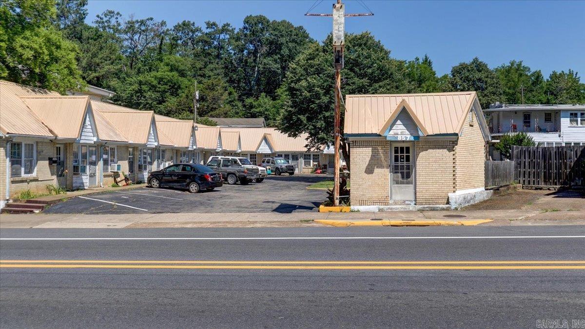 HSR BLK - Commercial Sale