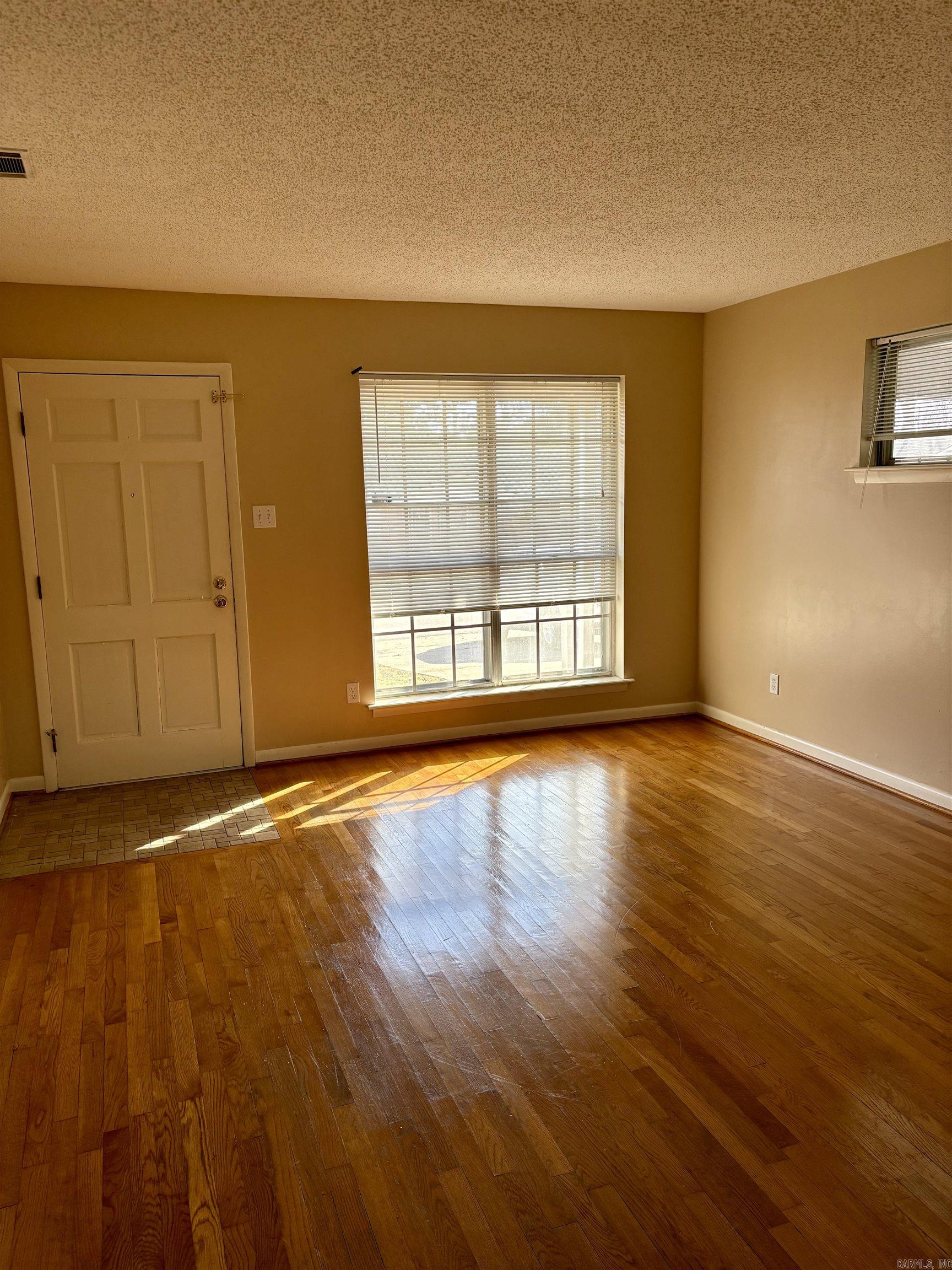 Briarwood - Residential Lease