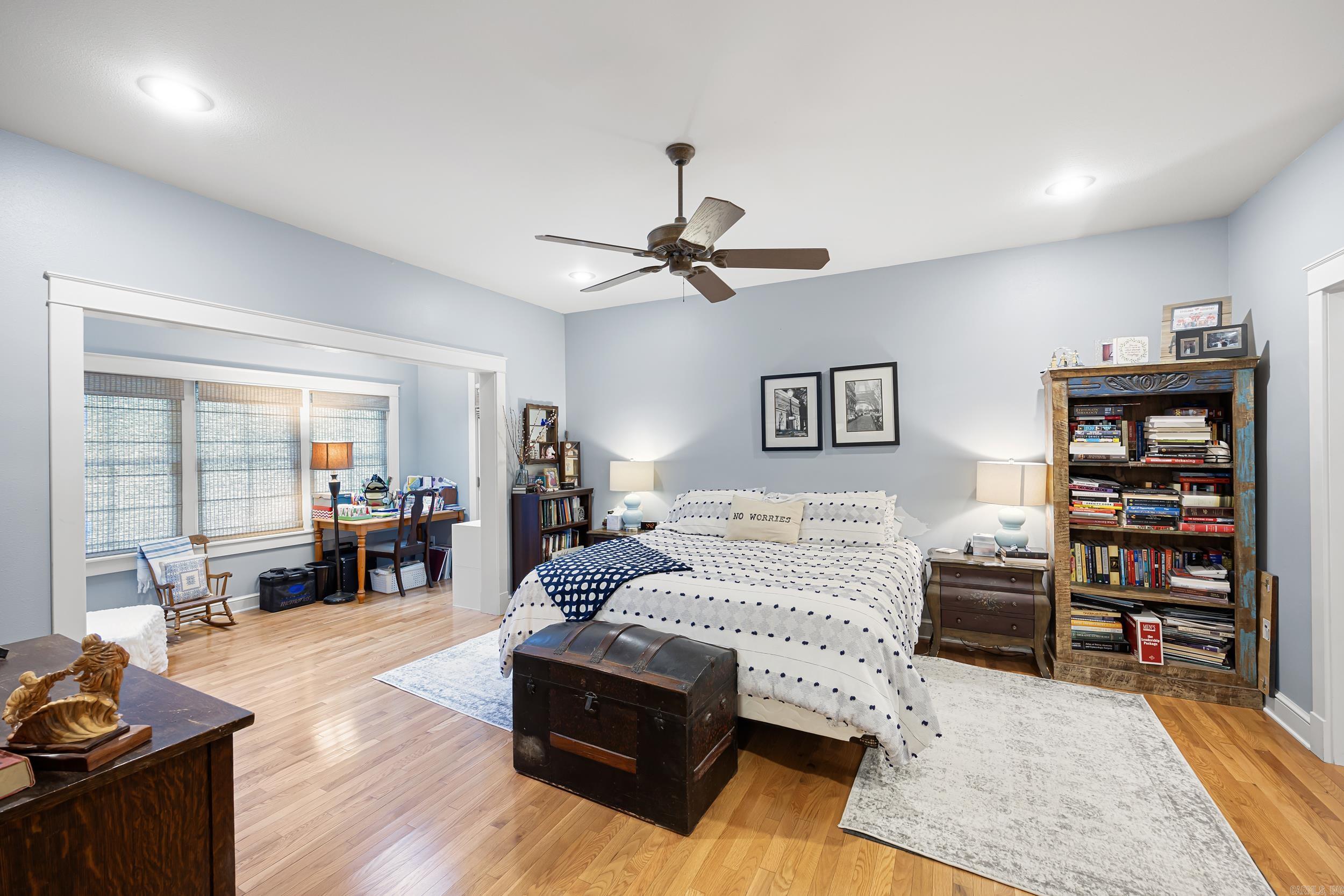 RIVER OAKS - Residential