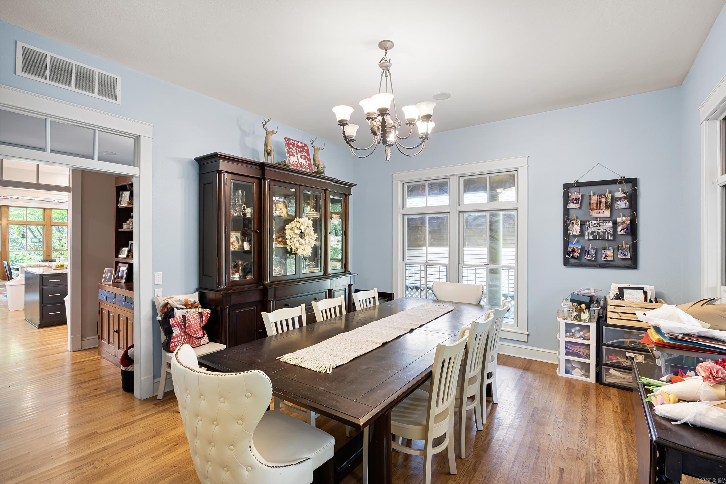 RIVER OAKS - Residential