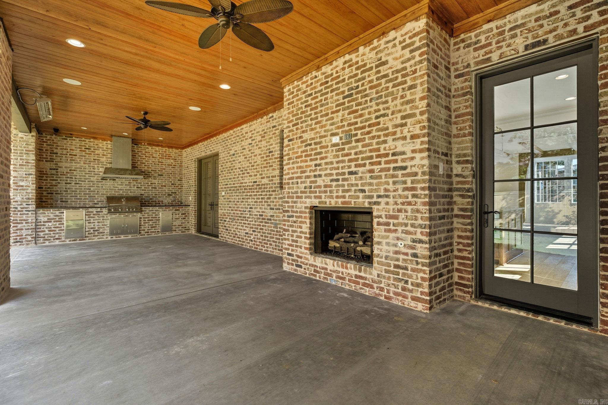 CHENAL VALLEY ORLE - Residential