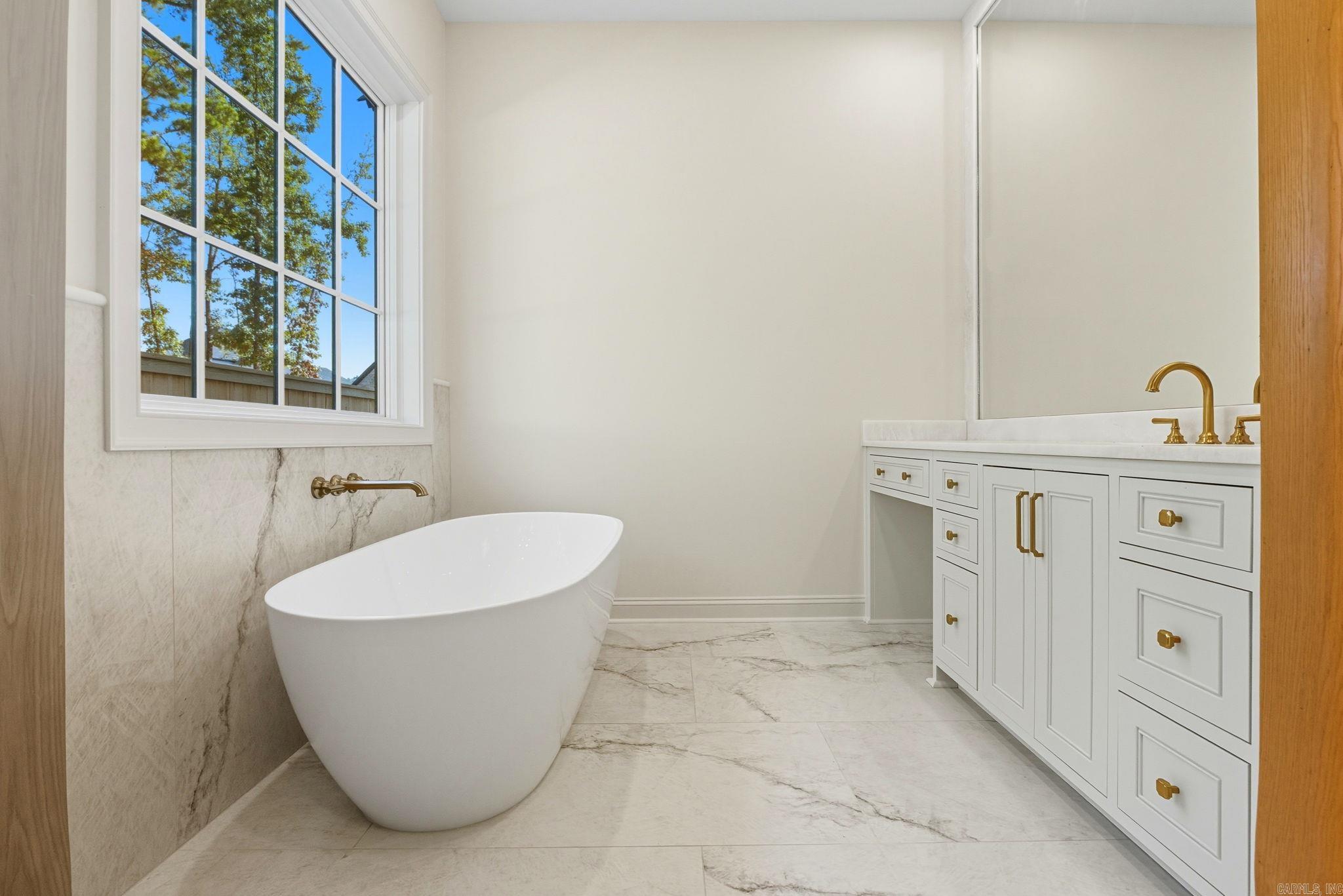 CHENAL VALLEY ORLE - Residential