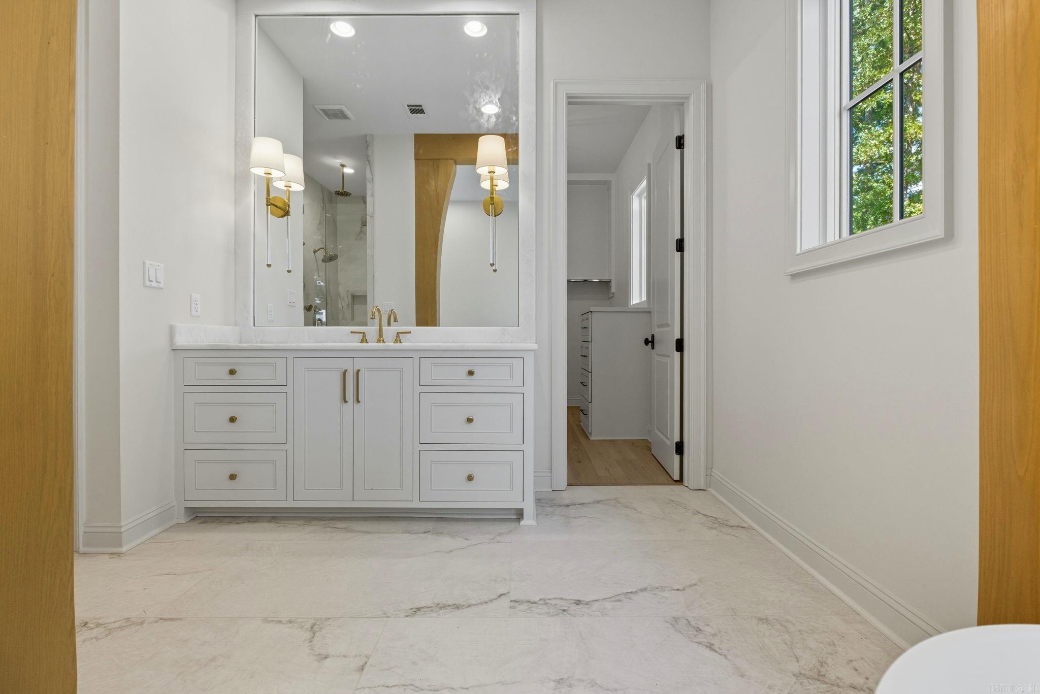 CHENAL VALLEY ORLE - Residential