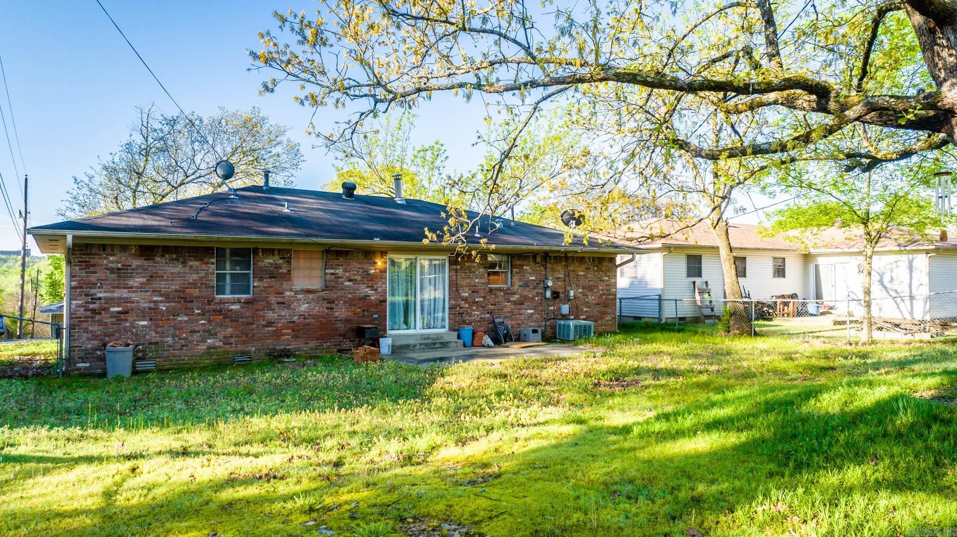 Ellis Acres - Residential Lease