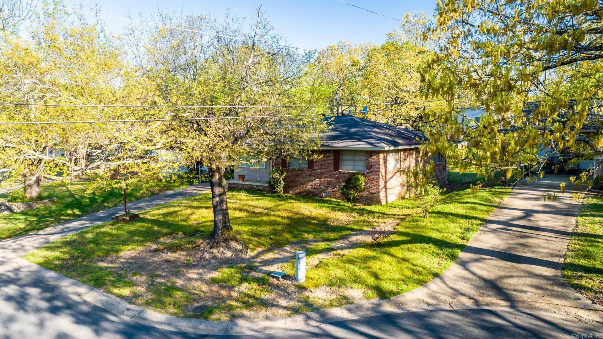 Ellis Acres - Residential Lease