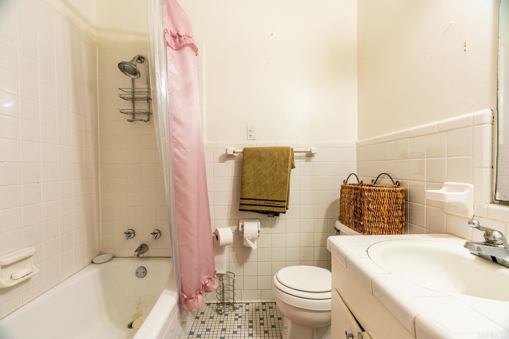 Ellis Acres - Residential Lease