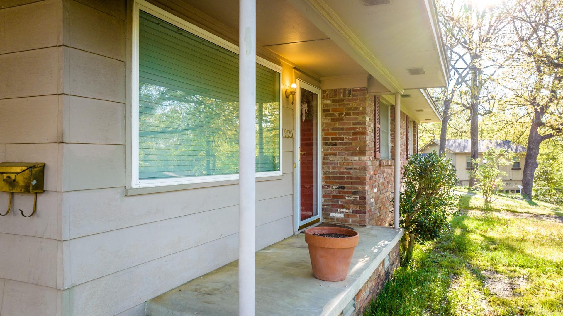 Ellis Acres - Residential Lease