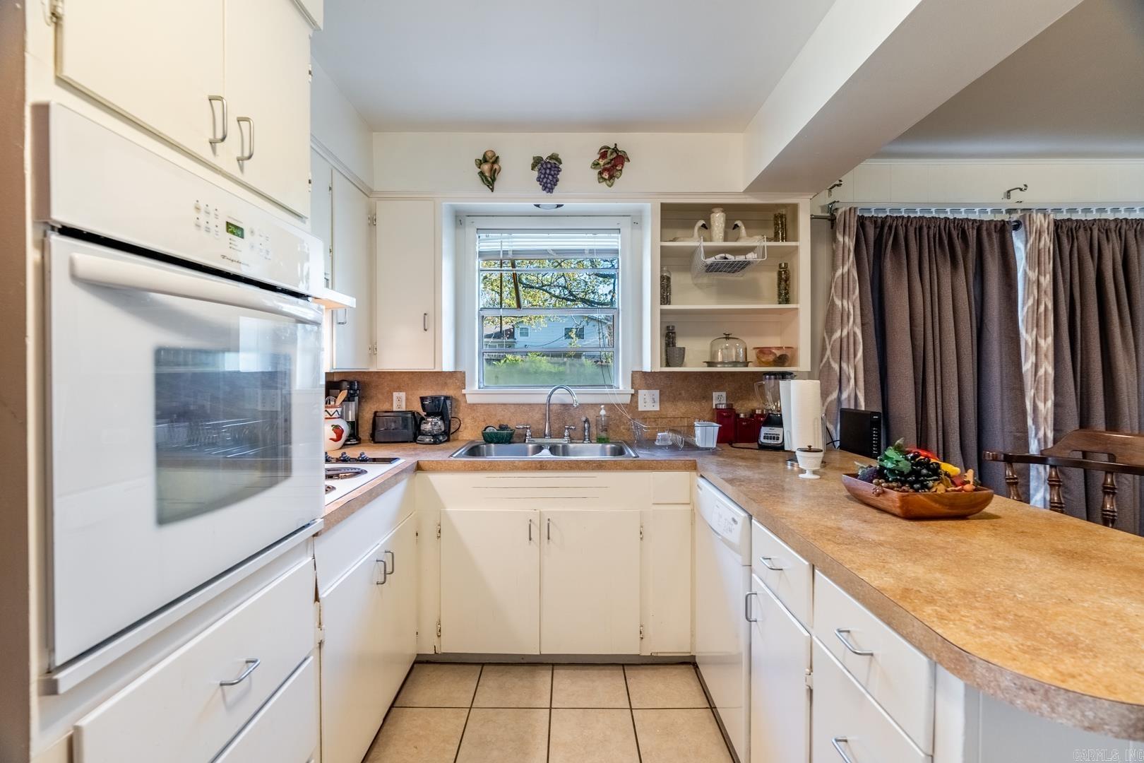 Ellis Acres - Residential Lease