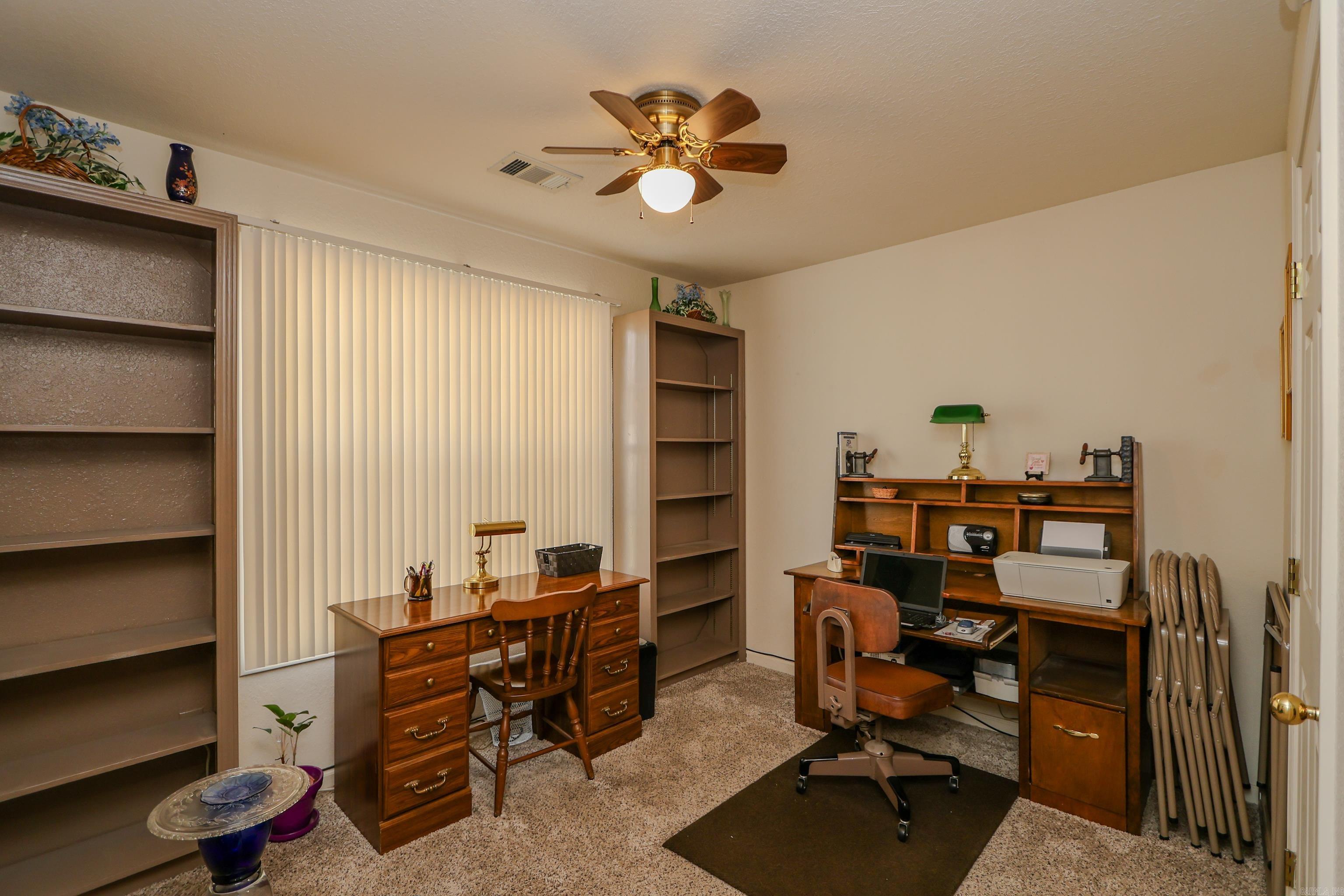 WALNUT CORNER - Residential