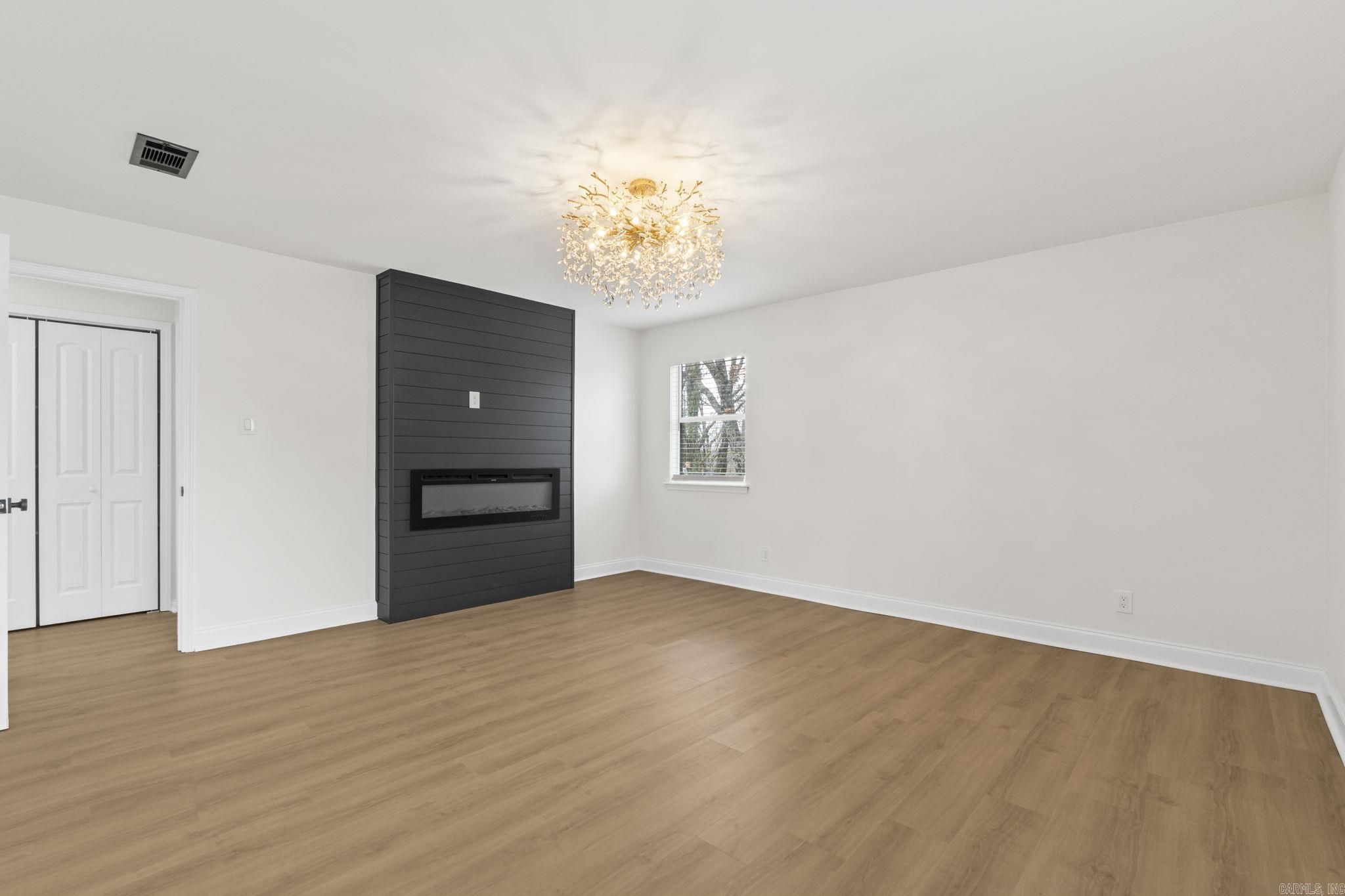 OVERBROOK - Residential