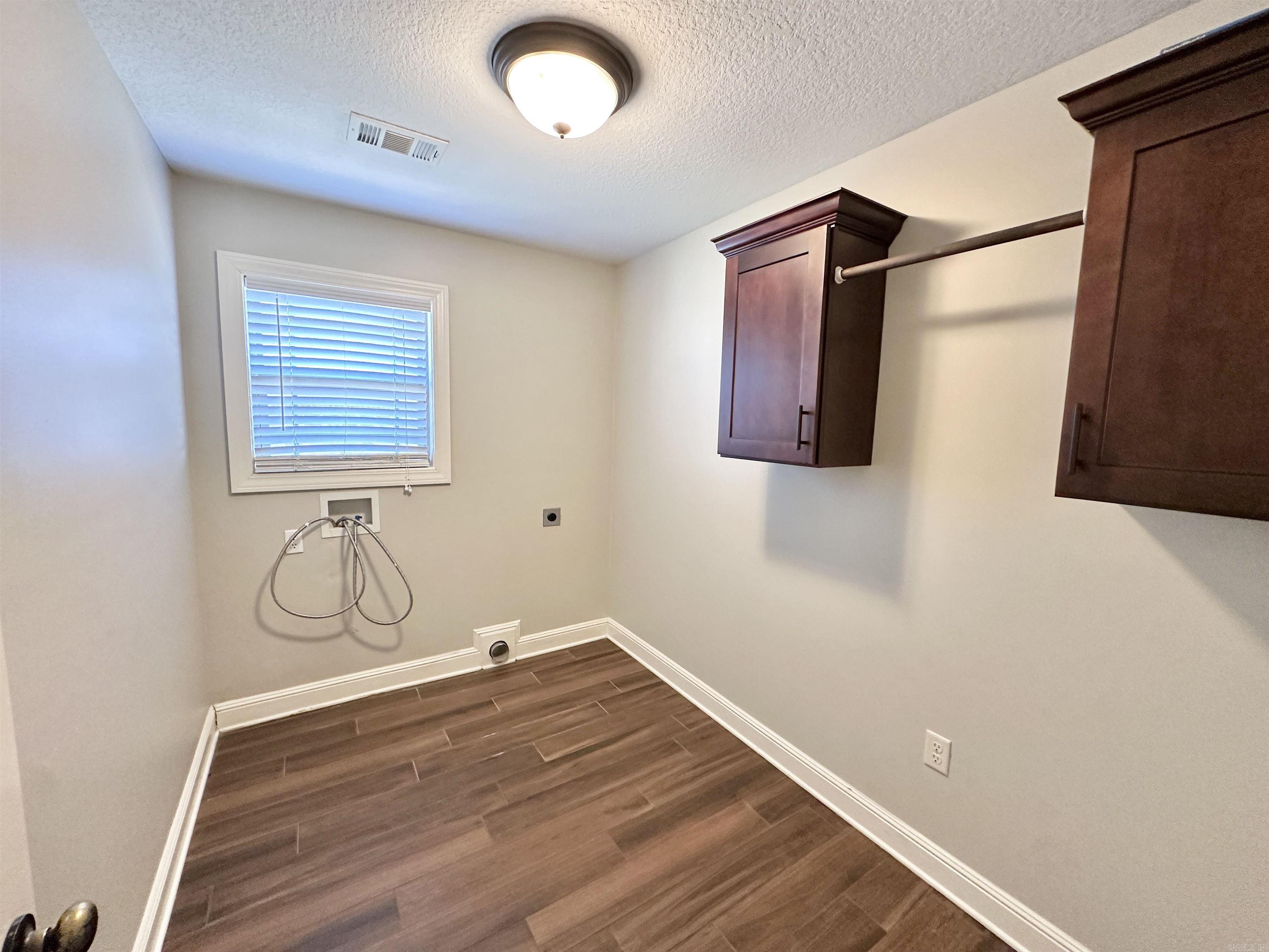 BROOKLAND HILLS - Residential