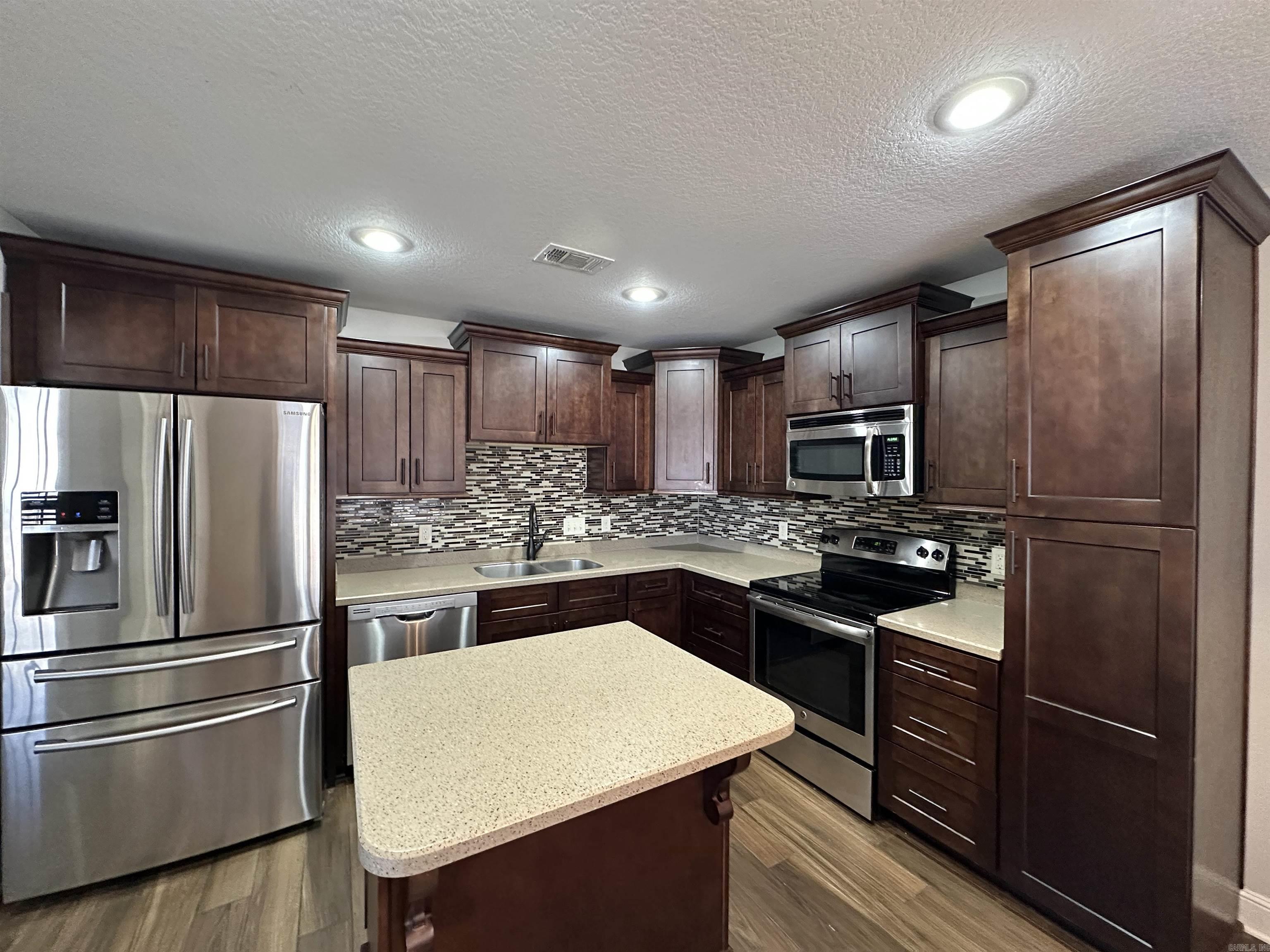 BROOKLAND HILLS - Residential