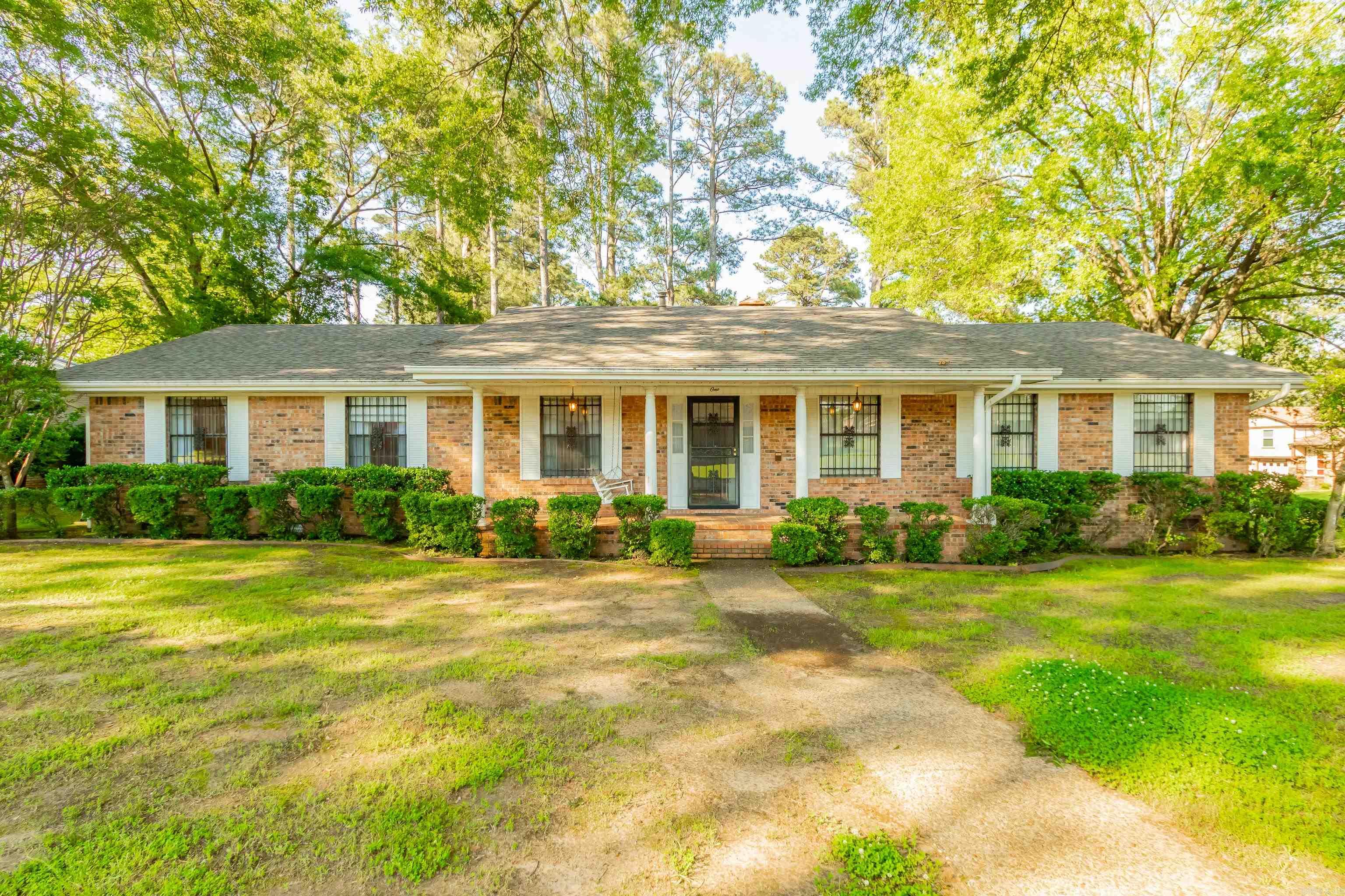 This very spacious 3 bed, 2 1/2 bath home has been well maintained and sits on a corner lot in Foxwood Subdivision, just minutes from the air base with easy access to Foxwood Country Club and golf. Perfect for entertaining, it offers two living areas—one with vaulted ceilings and a fireplace—a formal dining room, breakfast room, and sunroom. All bedrooms have walk-in closets, and there’s plenty of storage throughout. The large laundry room includes a sink and space for an extra fridge or freezer. Additional highlights: RV parking, two-car garage, and a recently serviced whole-home generator. In great condition and full of original charm, ready for your personal updates.
