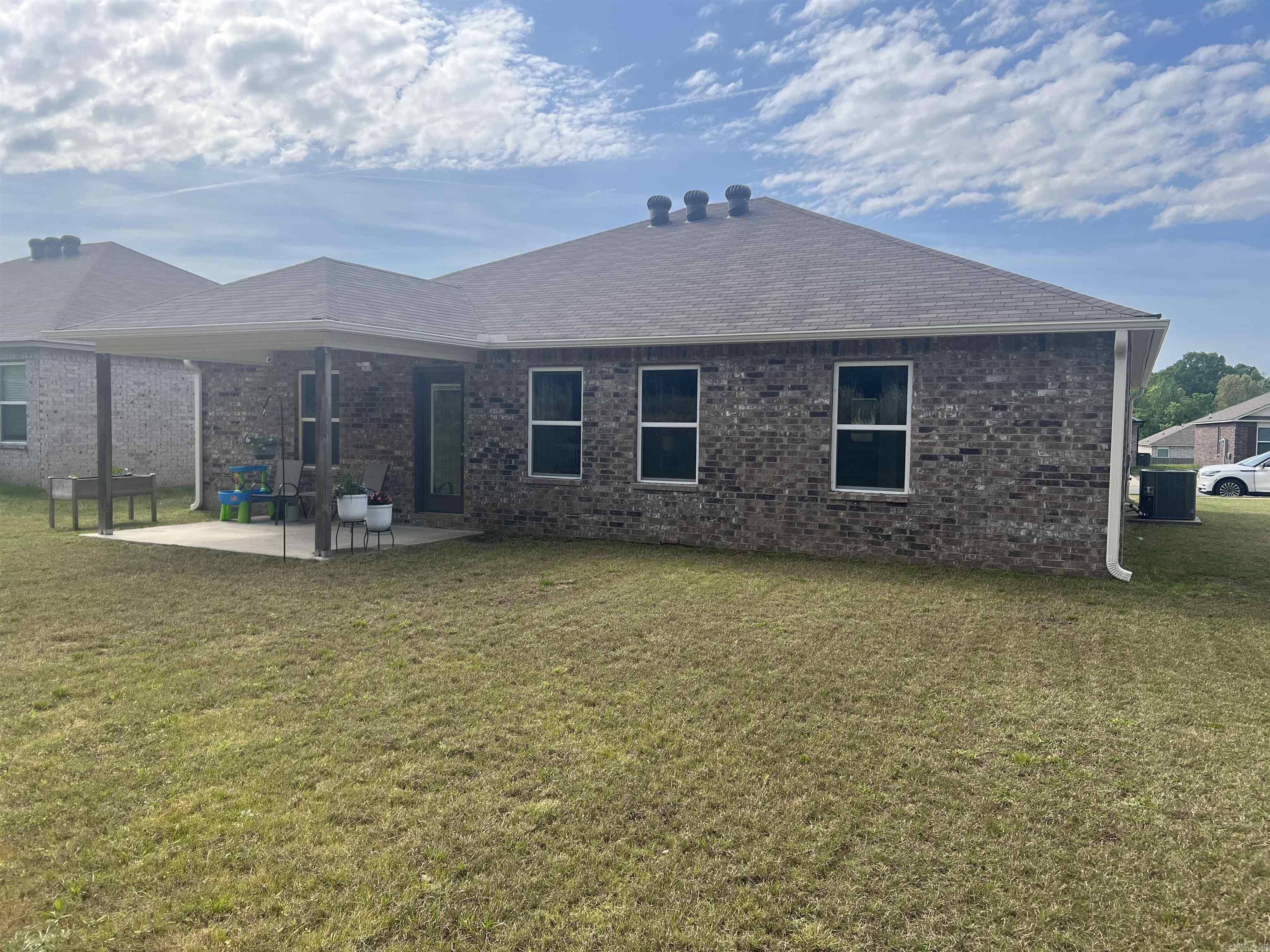 MUSEUM MEADOWS - Residential