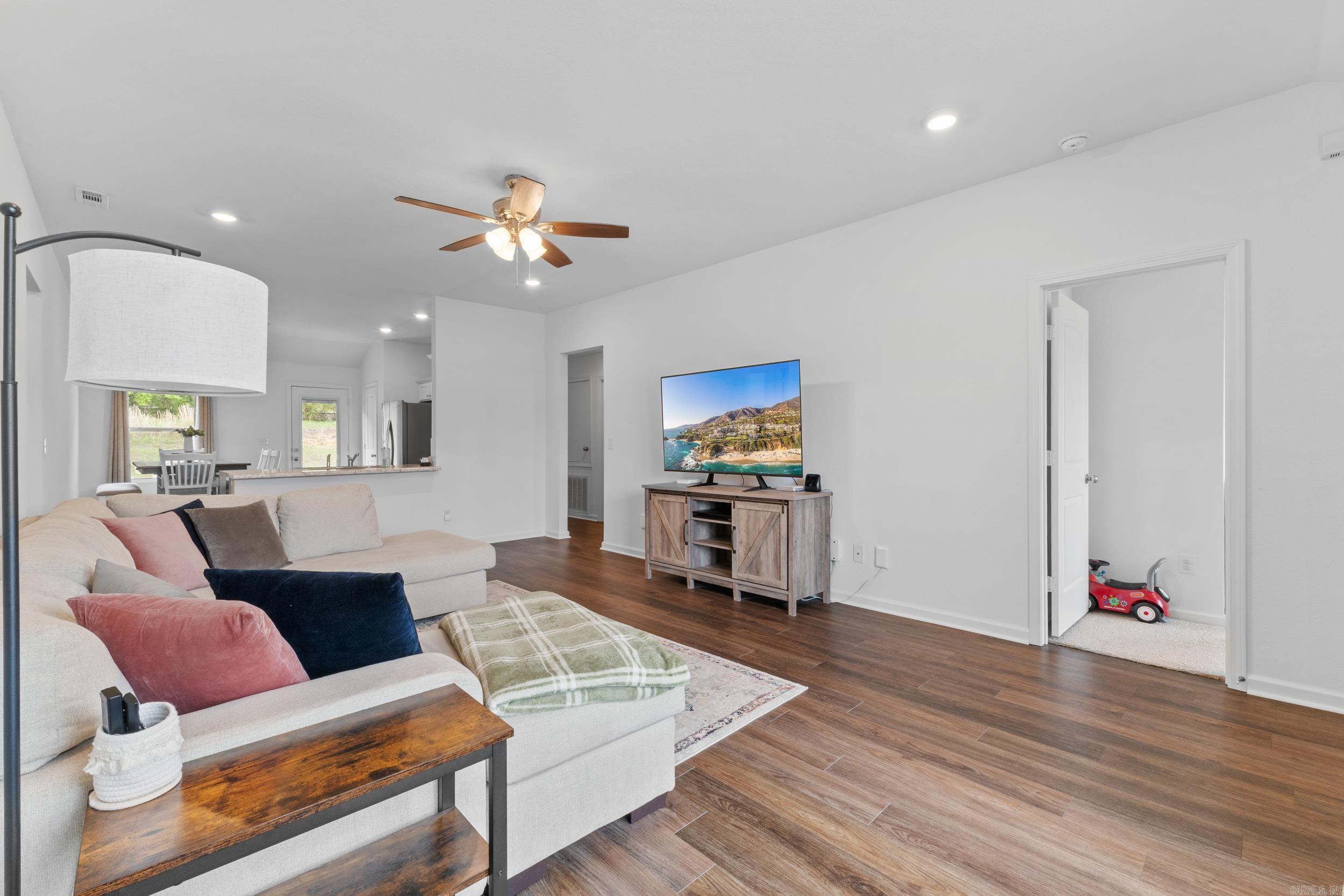 MUSEUM MEADOWS - Residential