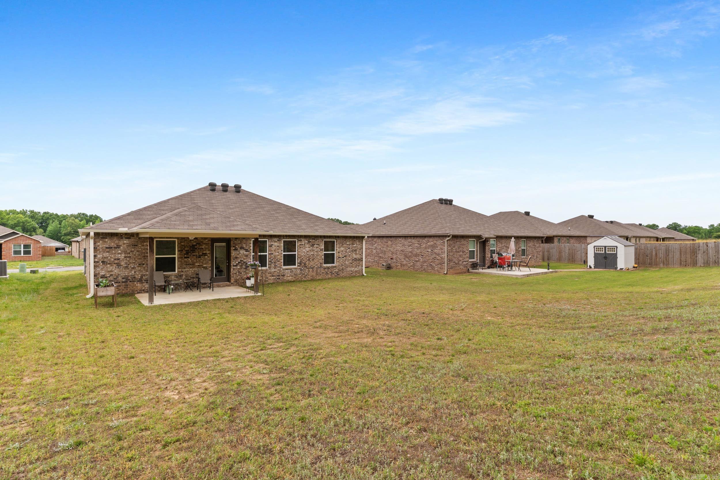 MUSEUM MEADOWS - Residential