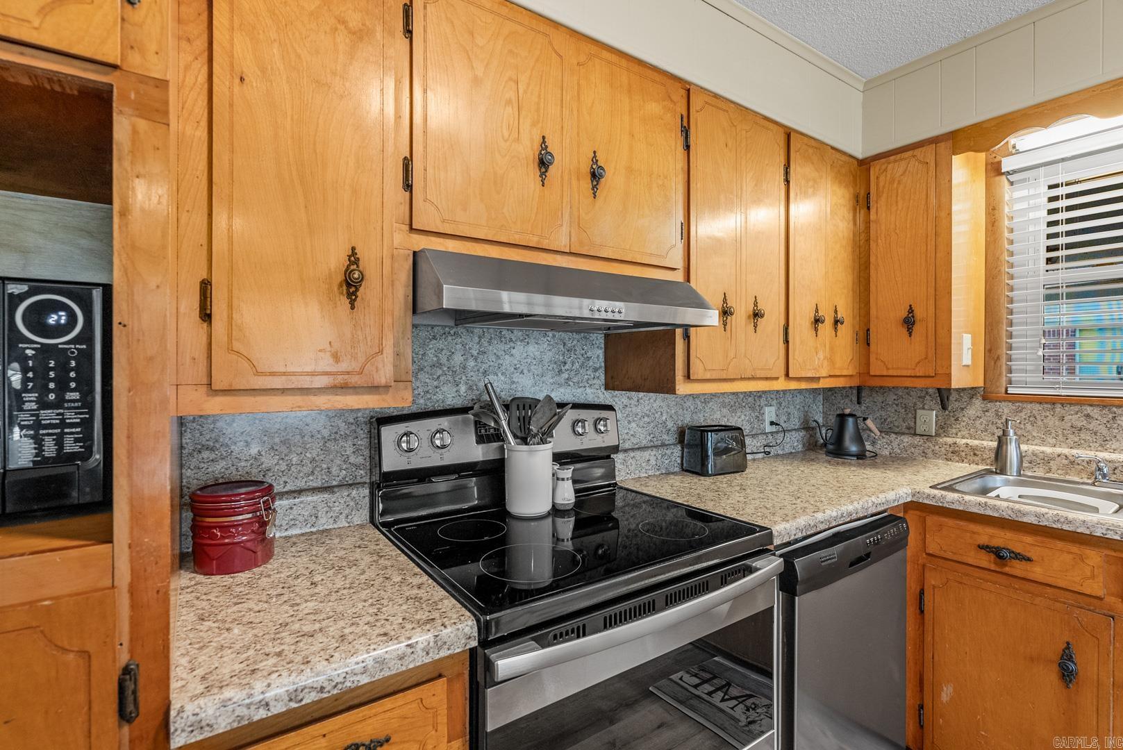 BLUE HILL - Residential