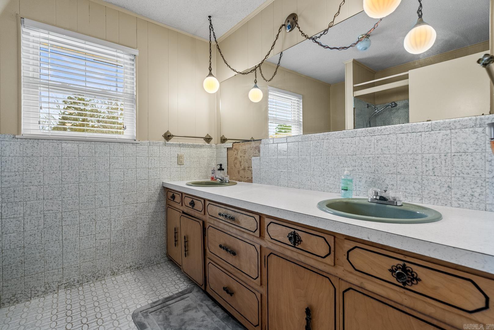 BLUE HILL - Residential