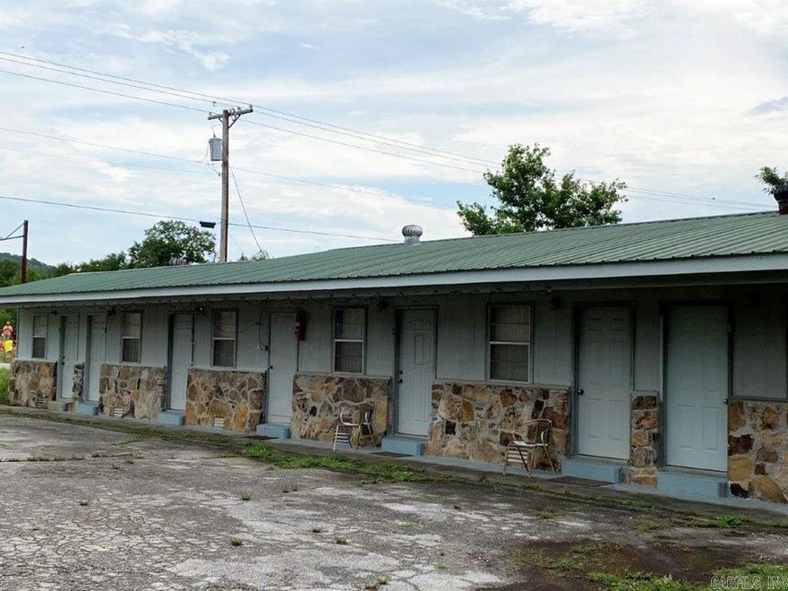 Home and income possibilities come with this house and 5-unit motel with opportunities for a beauty salon, office, etc. Total Square footage for Home/Salon/Motel is 3113 Sq. Ft. Two bedroom home could be converted to three bedrooms. Small shed for a workshop, storage, etc. Pretty park-like yard with room for your toys. Great location in small town on US Hwy 65 in the heart of the Buffalo National River country. Within 15-30 minutes of multiple landings on the river. Within an hour and 10 minutes of Bull Shoals, Table Rock, Taneycomo, Norfork and Greers Ferry Lakes, and the White and Little Red Rivers. Located within minutes of numerous camping, hiking, canoeing, hunting and sightseeing venues. Come check out this property offering a home and income stream opportunities! All #'s approximate. Acreage and age are estimates.