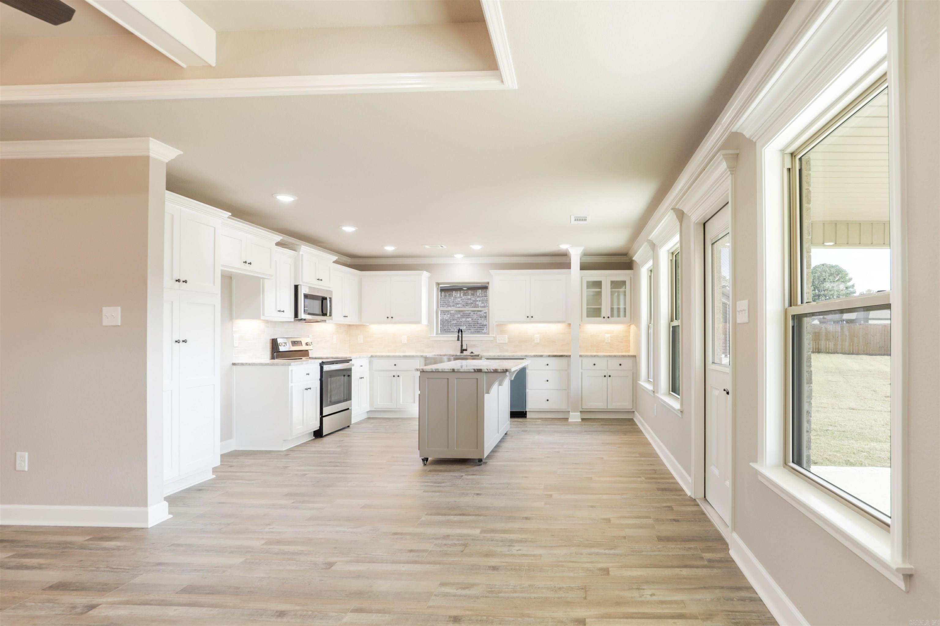 AUTUMN BROOKE - Residential