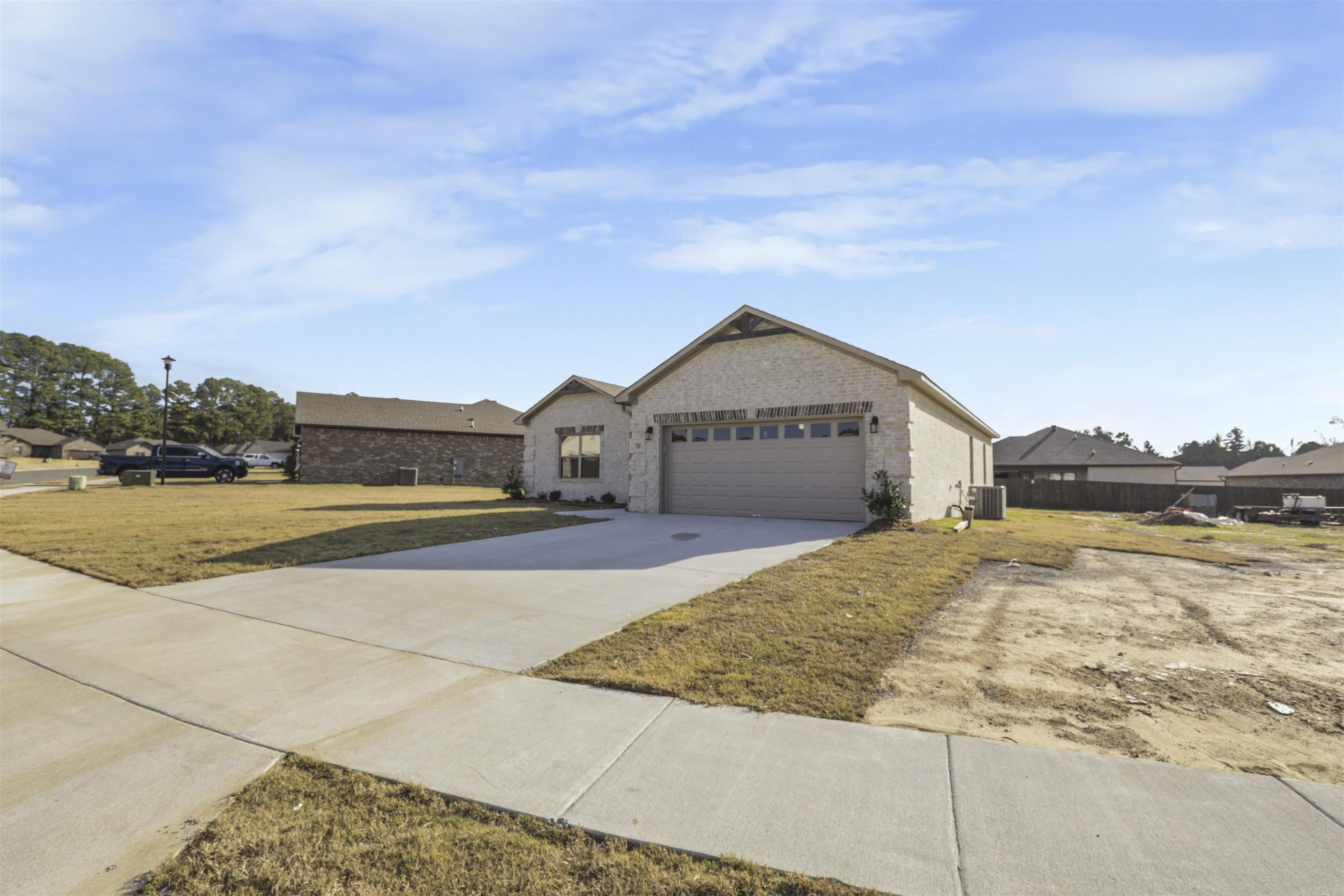 AUTUMN BROOKE - Residential