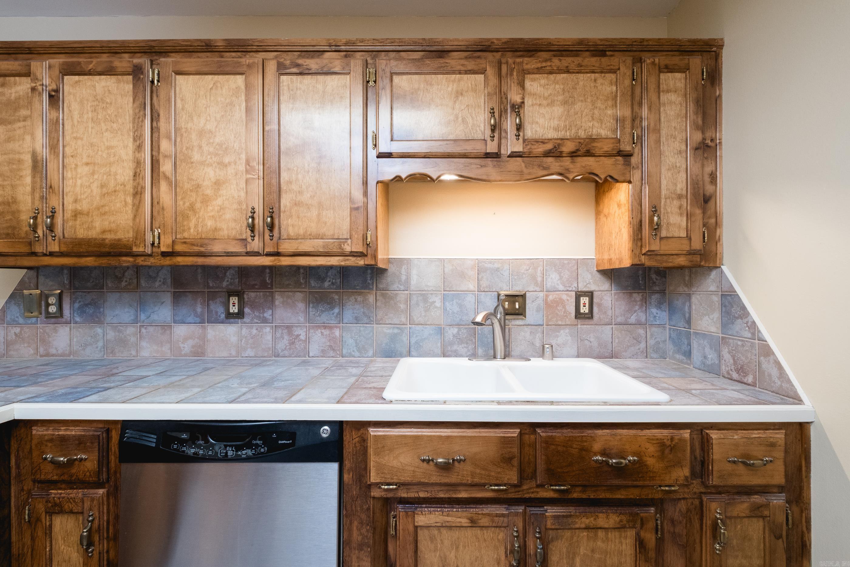 CHERRY CREEK ADDN - Residential