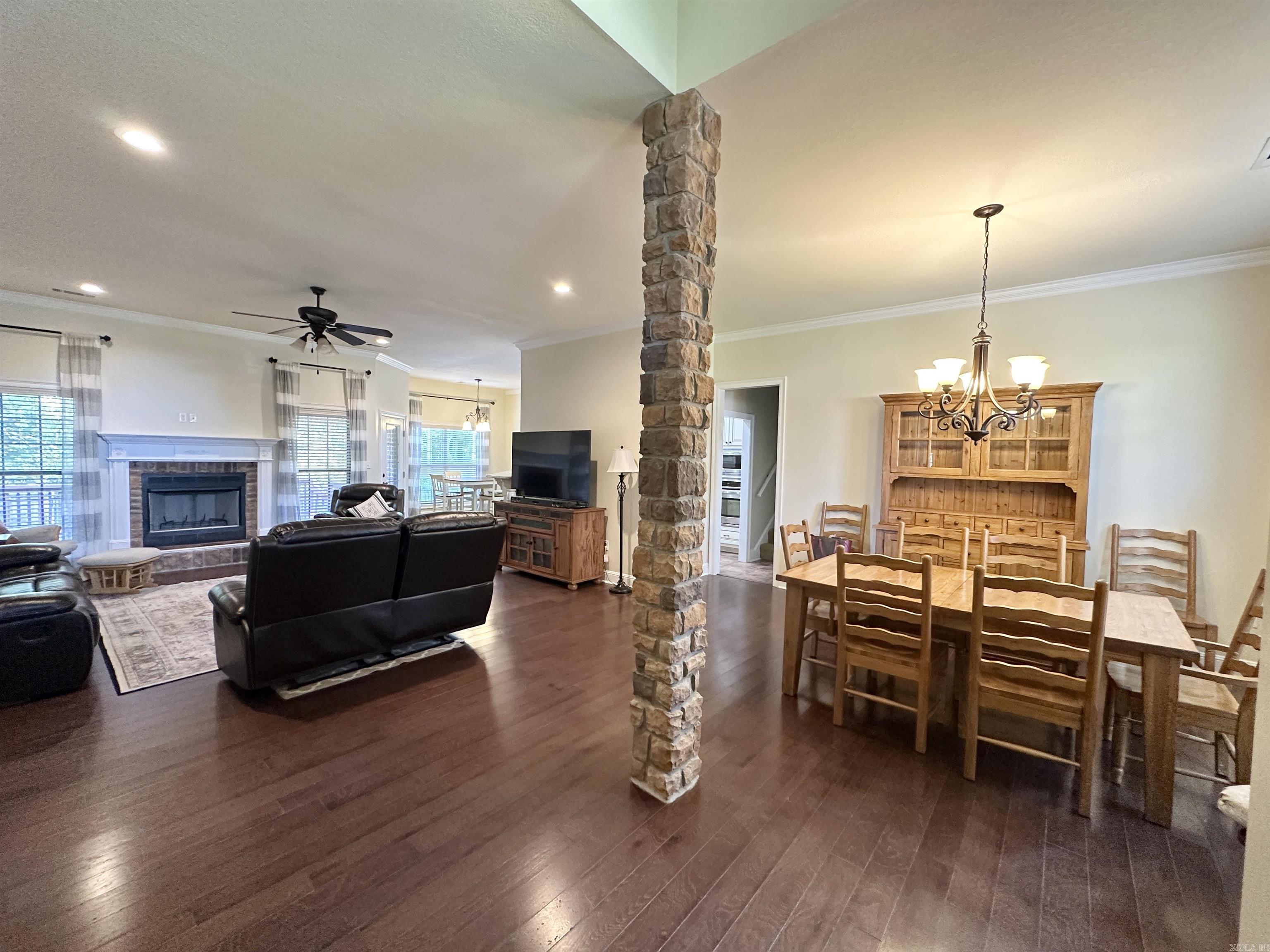 CHAPEL HILL - Residential