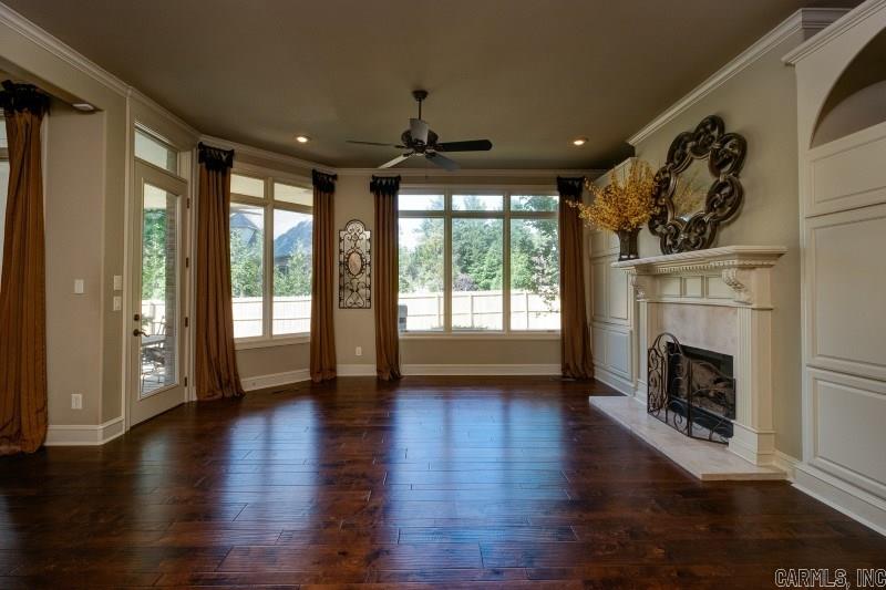 CHENAL VALLEY BRETAGNE CIRCLE - Residential