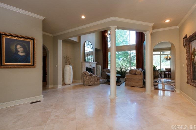 CHENAL VALLEY BRETAGNE CIRCLE - Residential