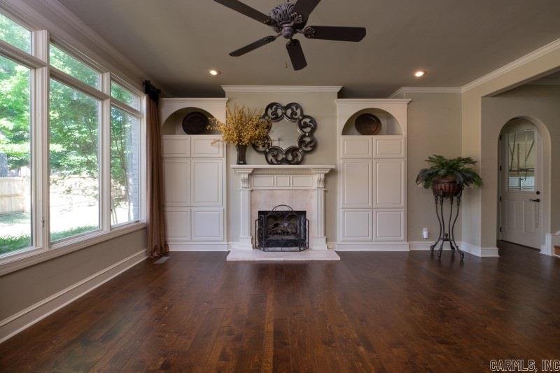 CHENAL VALLEY BRETAGNE CIRCLE - Residential