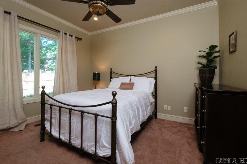 CHENAL VALLEY BRETAGNE CIRCLE - Residential