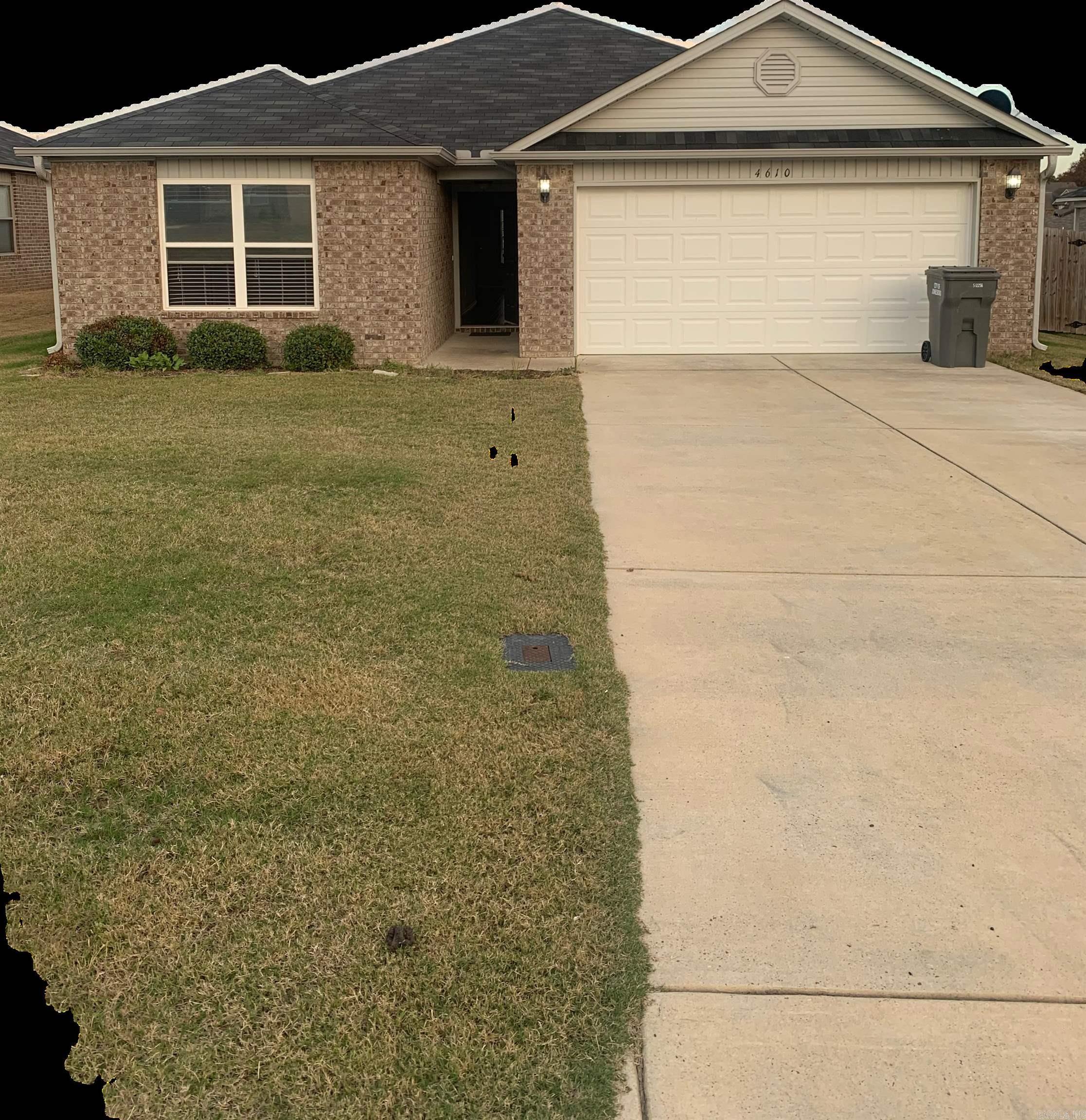 JUDE'S CROSSING - Residential