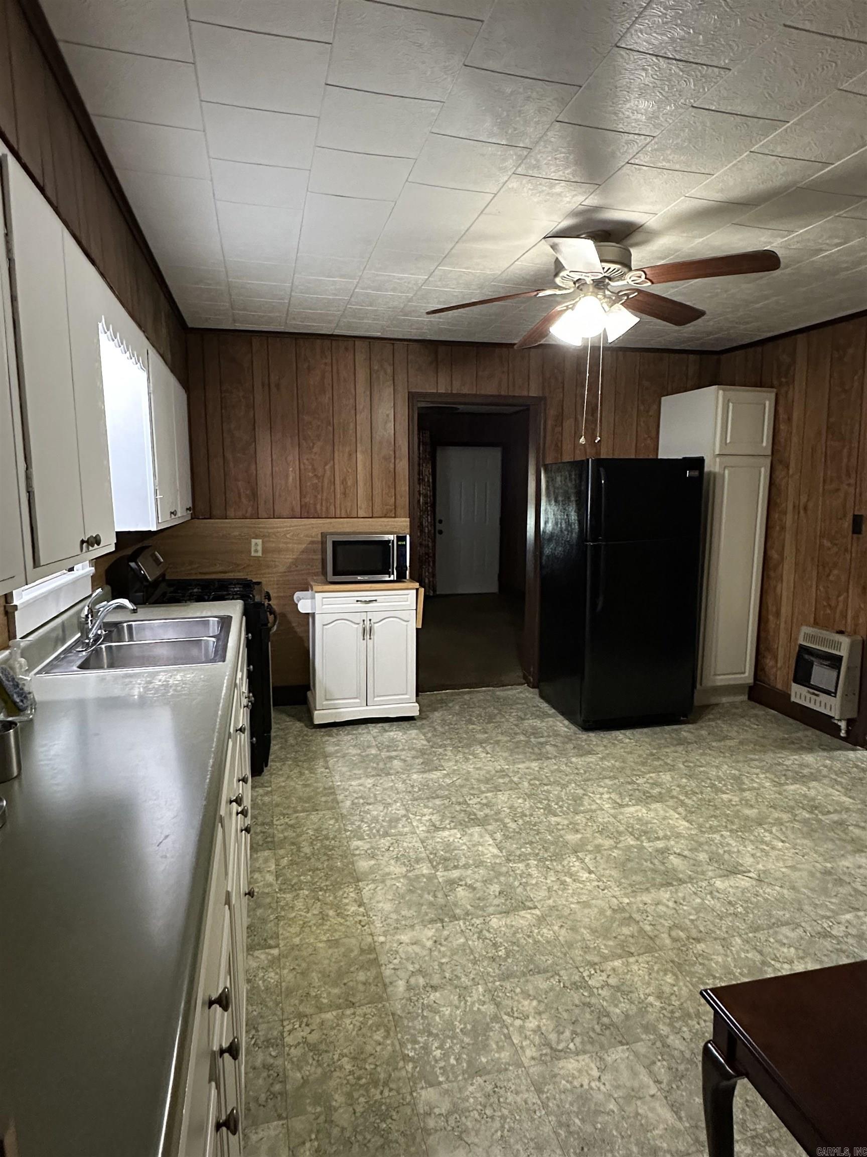 MORRISON ESTATES - Residential