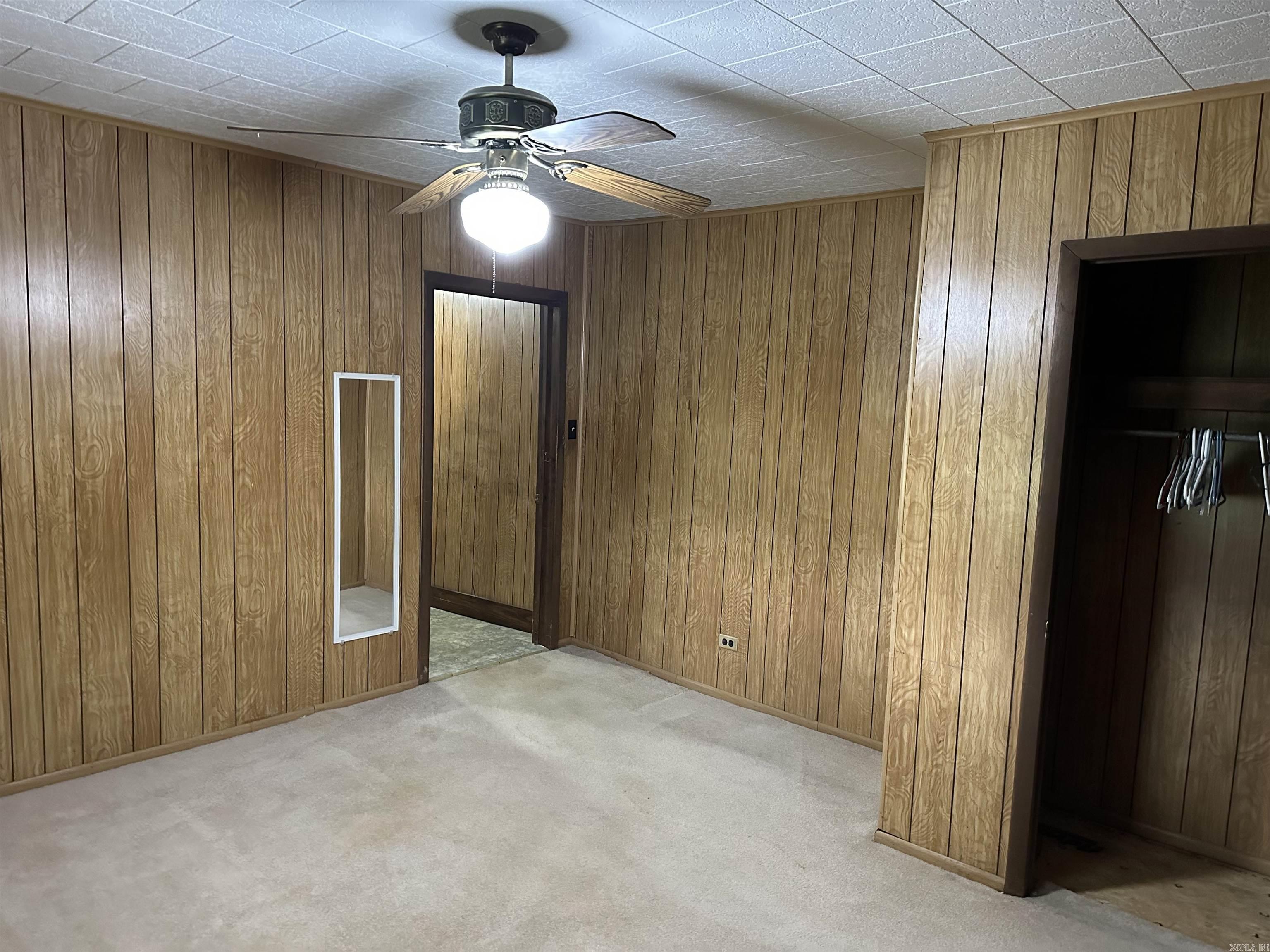 MORRISON ESTATES - Residential