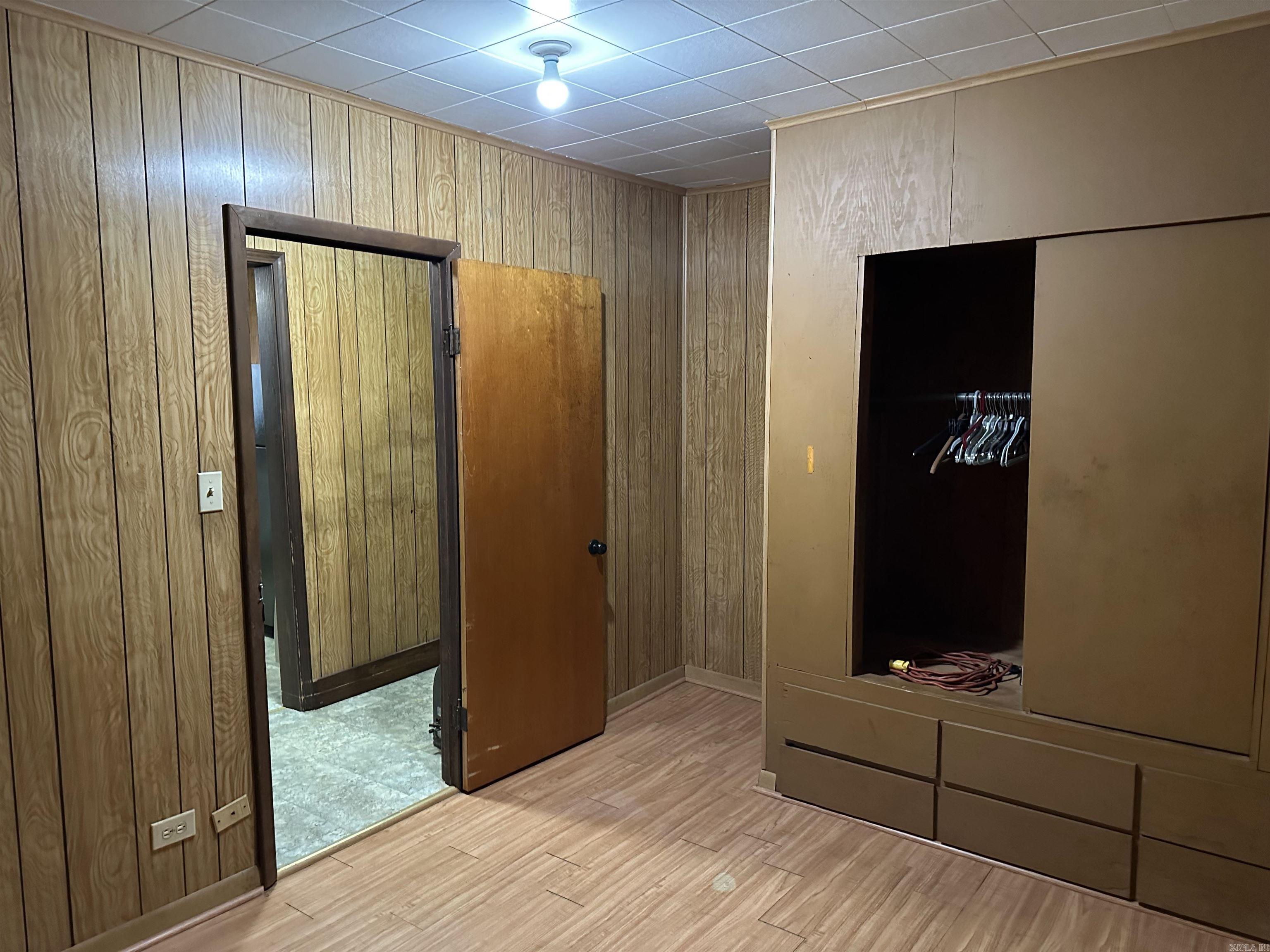 MORRISON ESTATES - Residential