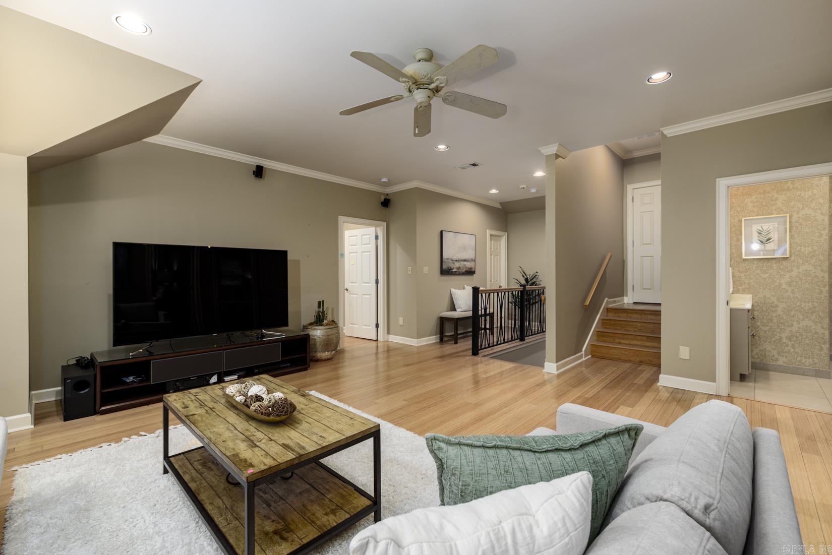 ST JOHNS PLACE ADDN - Residential