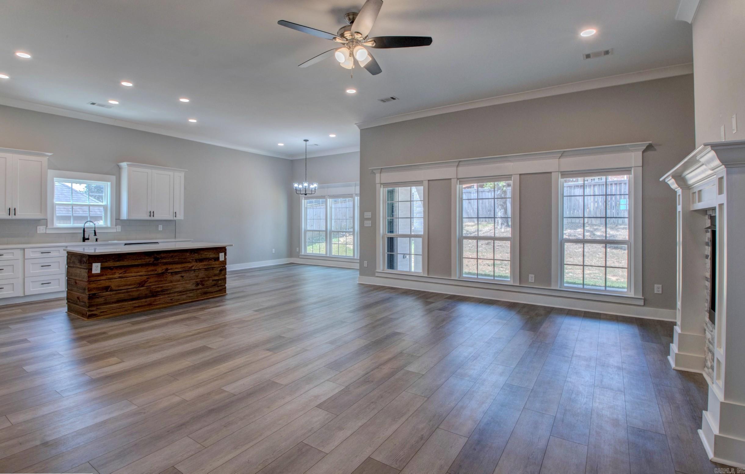 CREEKSIDE ADDN - Residential