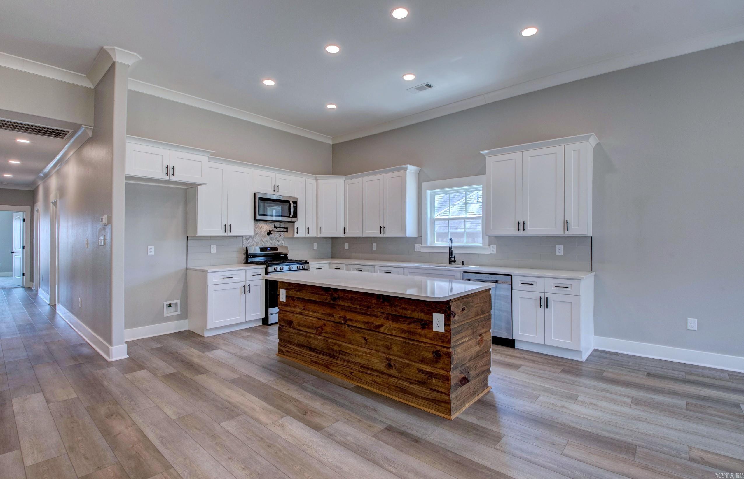 CREEKSIDE ADDN - Residential