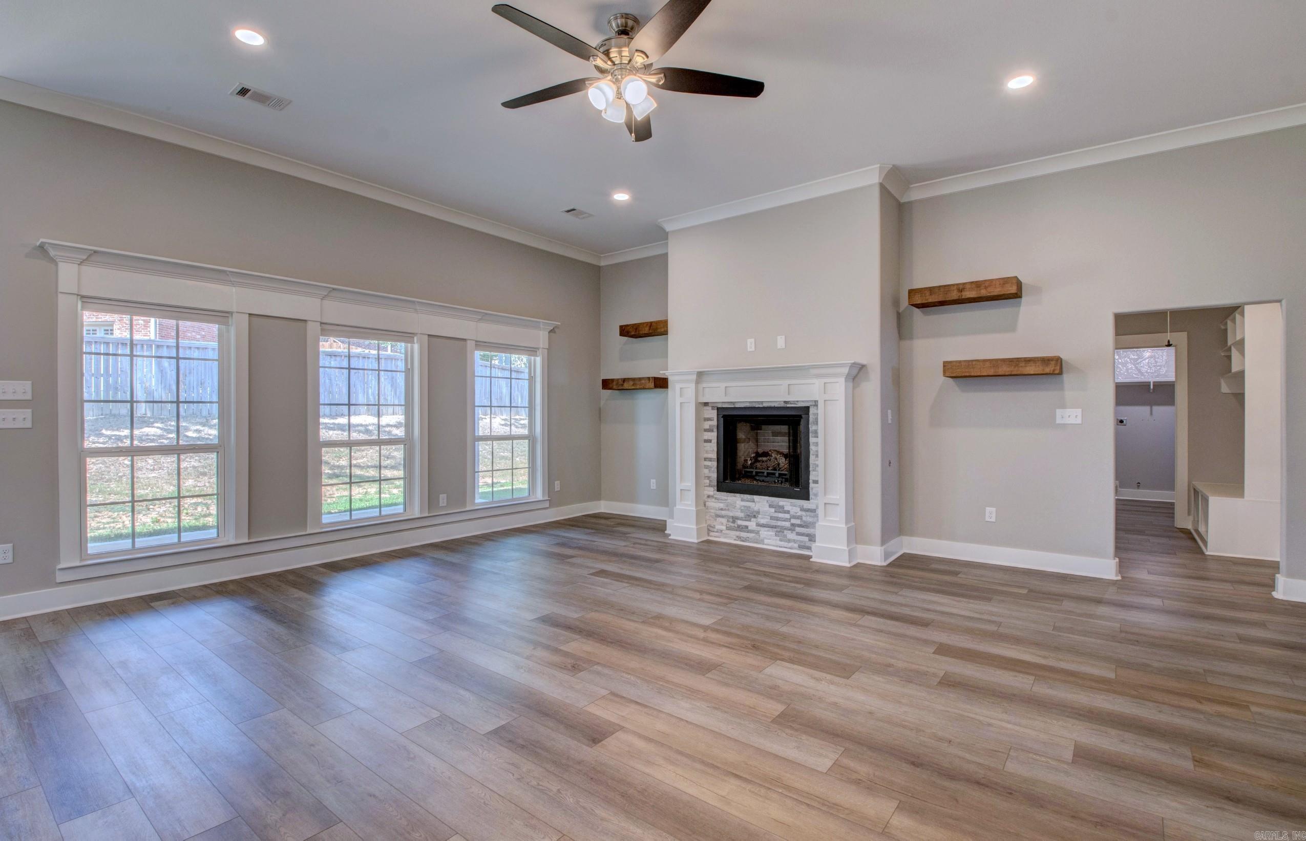 CREEKSIDE ADDN - Residential
