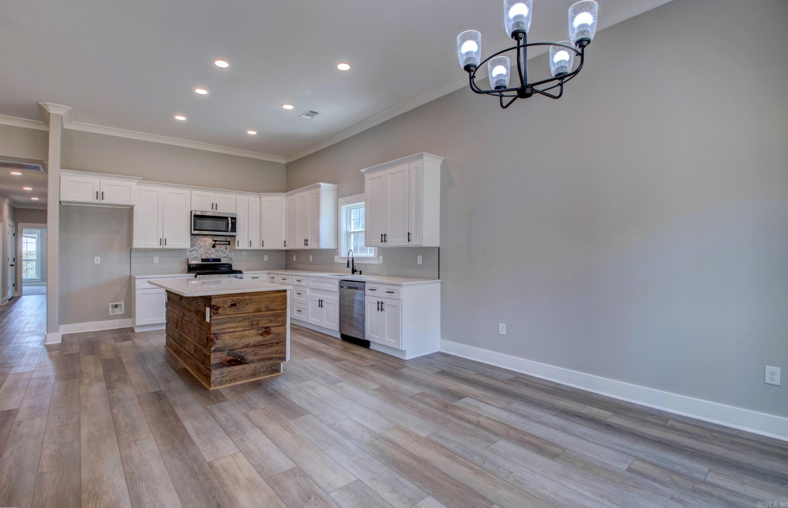 CREEKSIDE ADDN - Residential